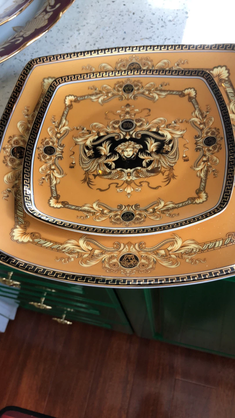 Versace Medusa Dinner Plates - Set of 2 - photo 2