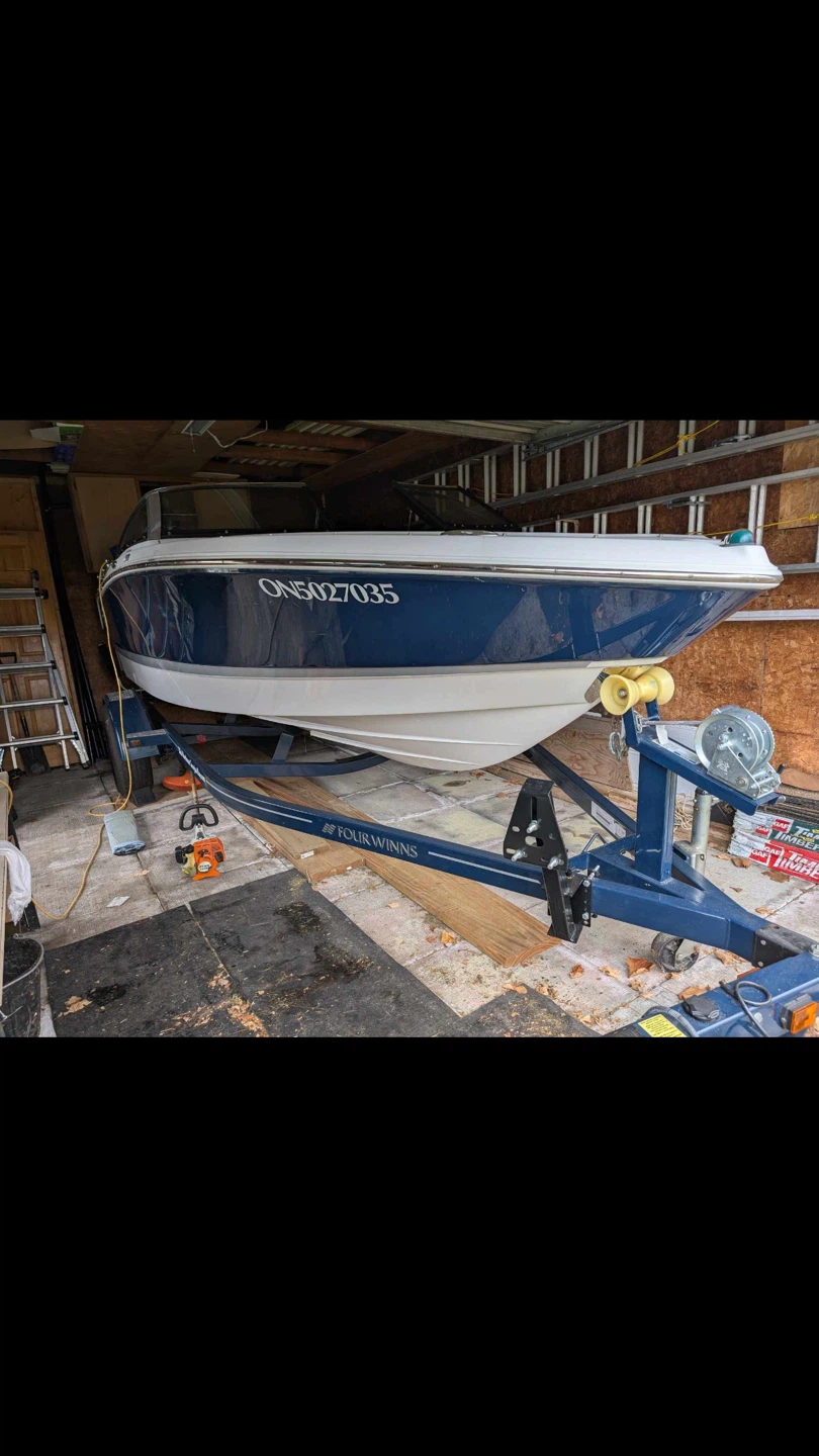 Four Winns Horizon 180 Boat (2015) - photo 2