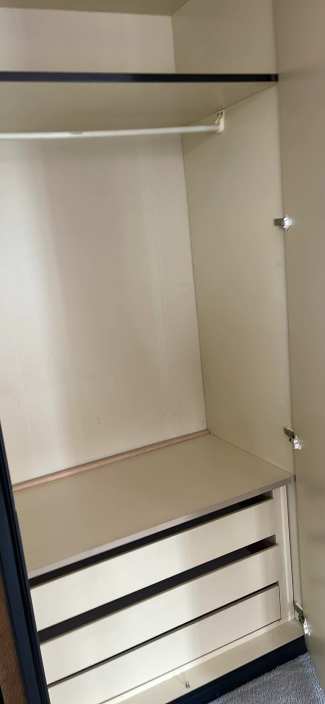 Mirrored wardrobe with drawers - photo 2