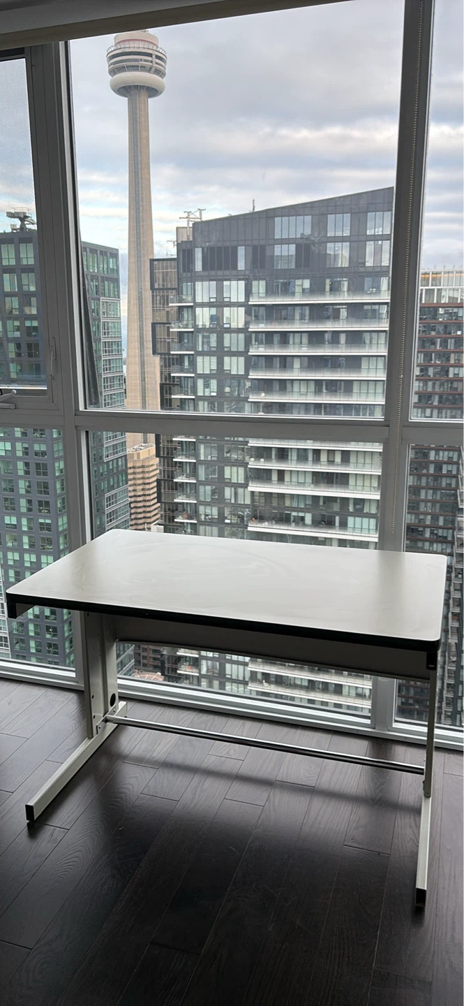 White Metal Desk - photo 3