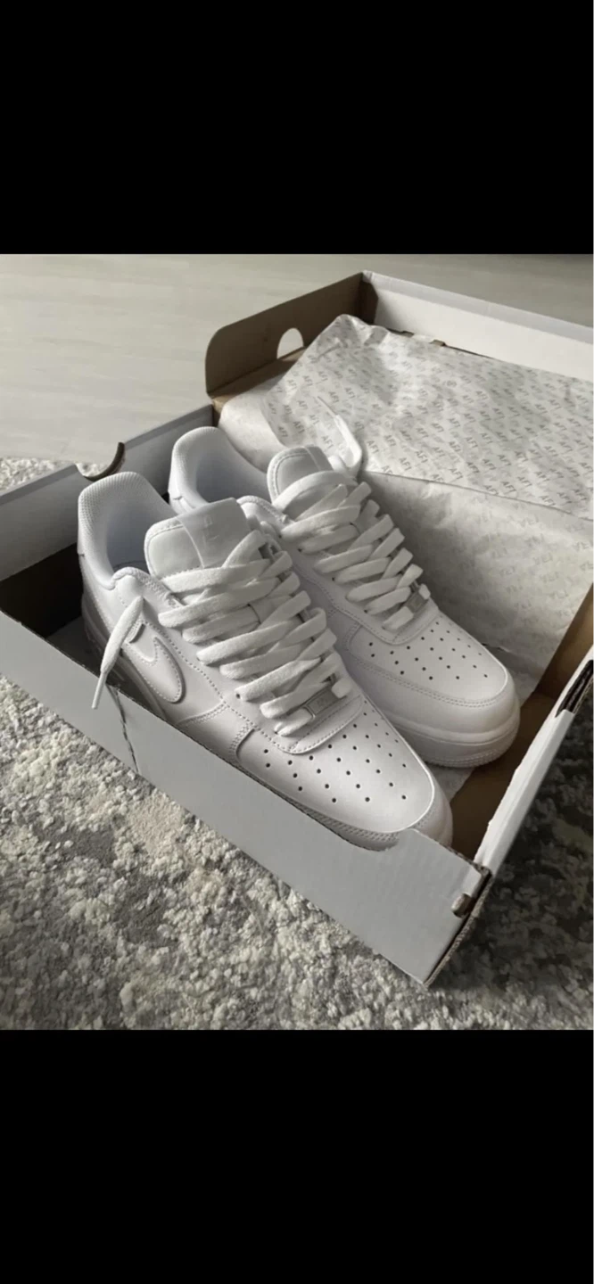 Nike Air Force 1 '07 White Sneakers