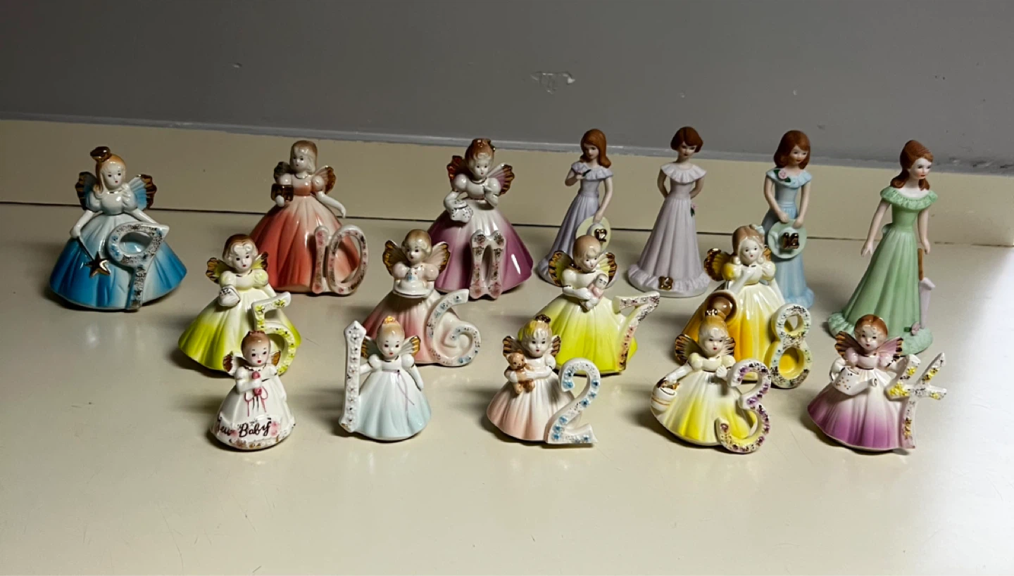 Vintage Birthday Angel Figurines Lot - photo 2