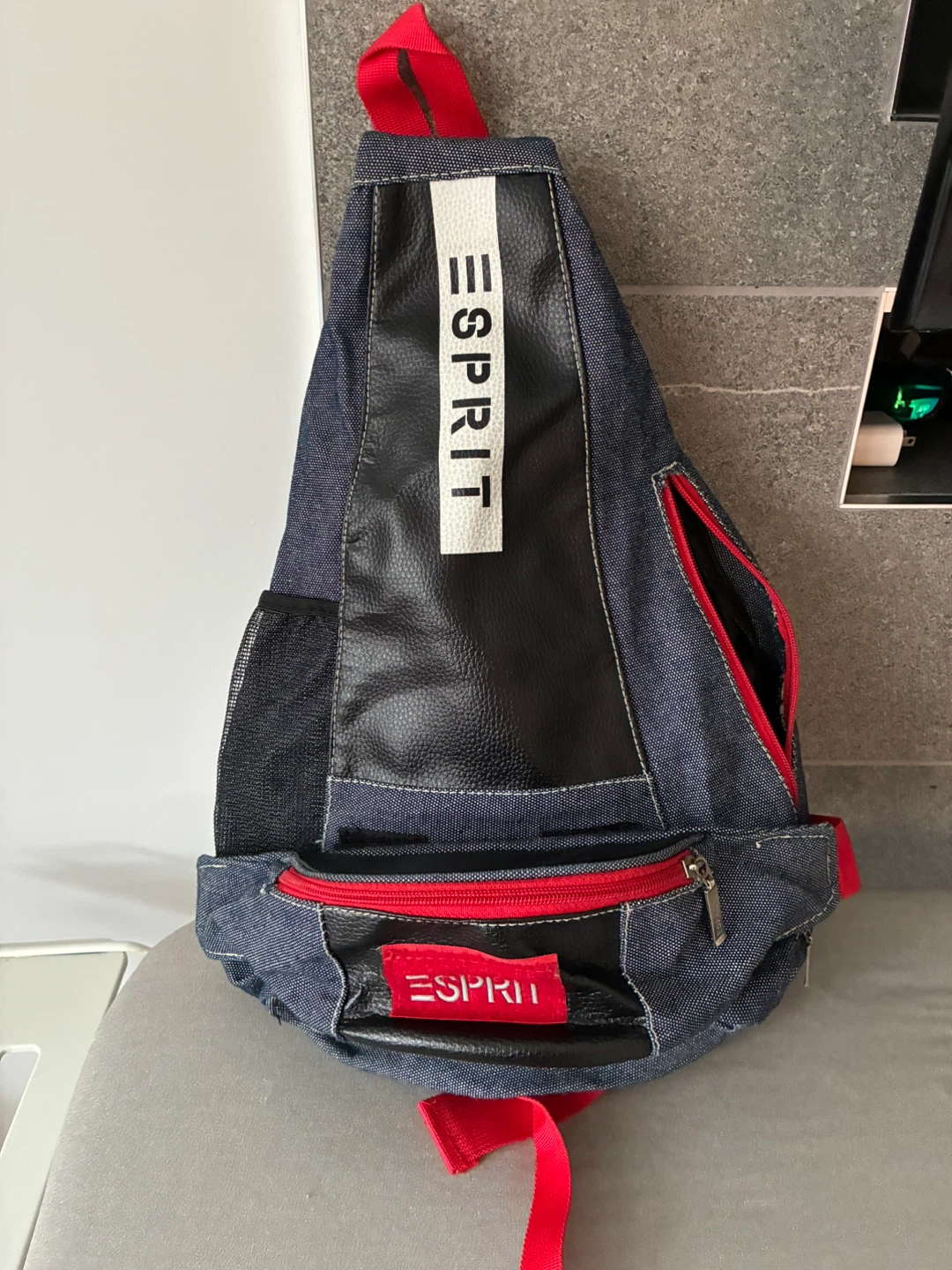 Esprit Sling Bag