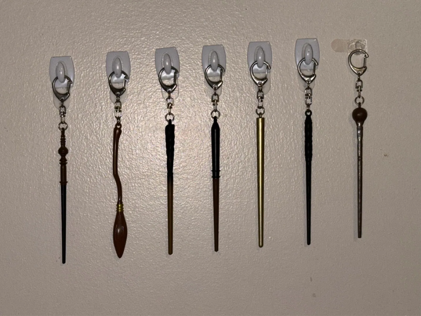 Set of 7 Harry Potter Wand Keychains