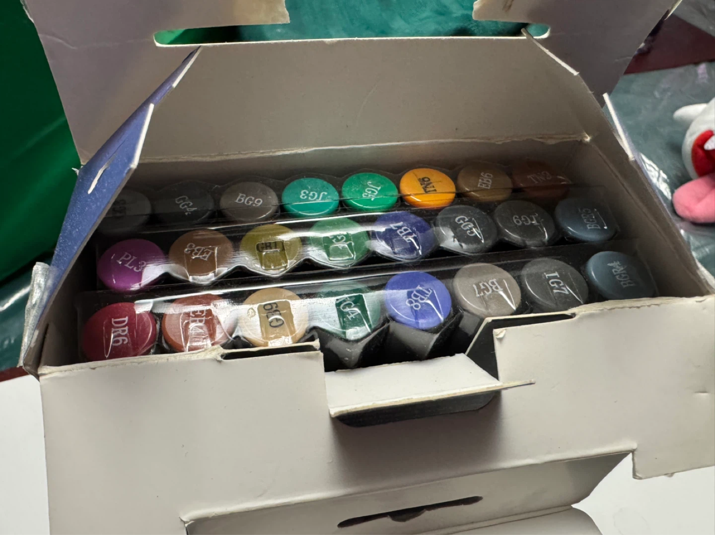 Spectrum Noir Colouring System 24 Alcohol Markers - photo 3