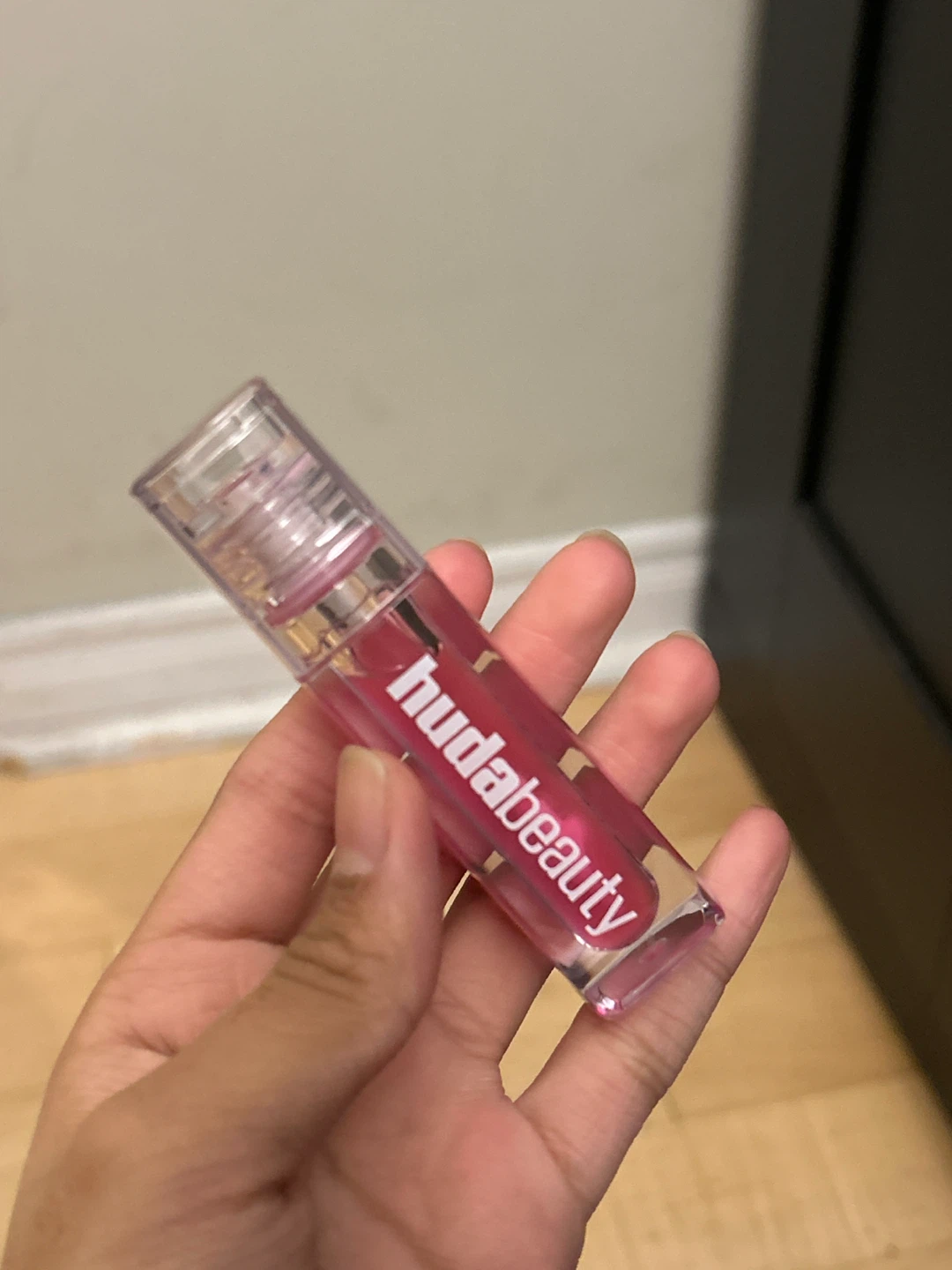 Huda Beauty Faux Filler Jelly Oil - Juicy Goji - photo 3