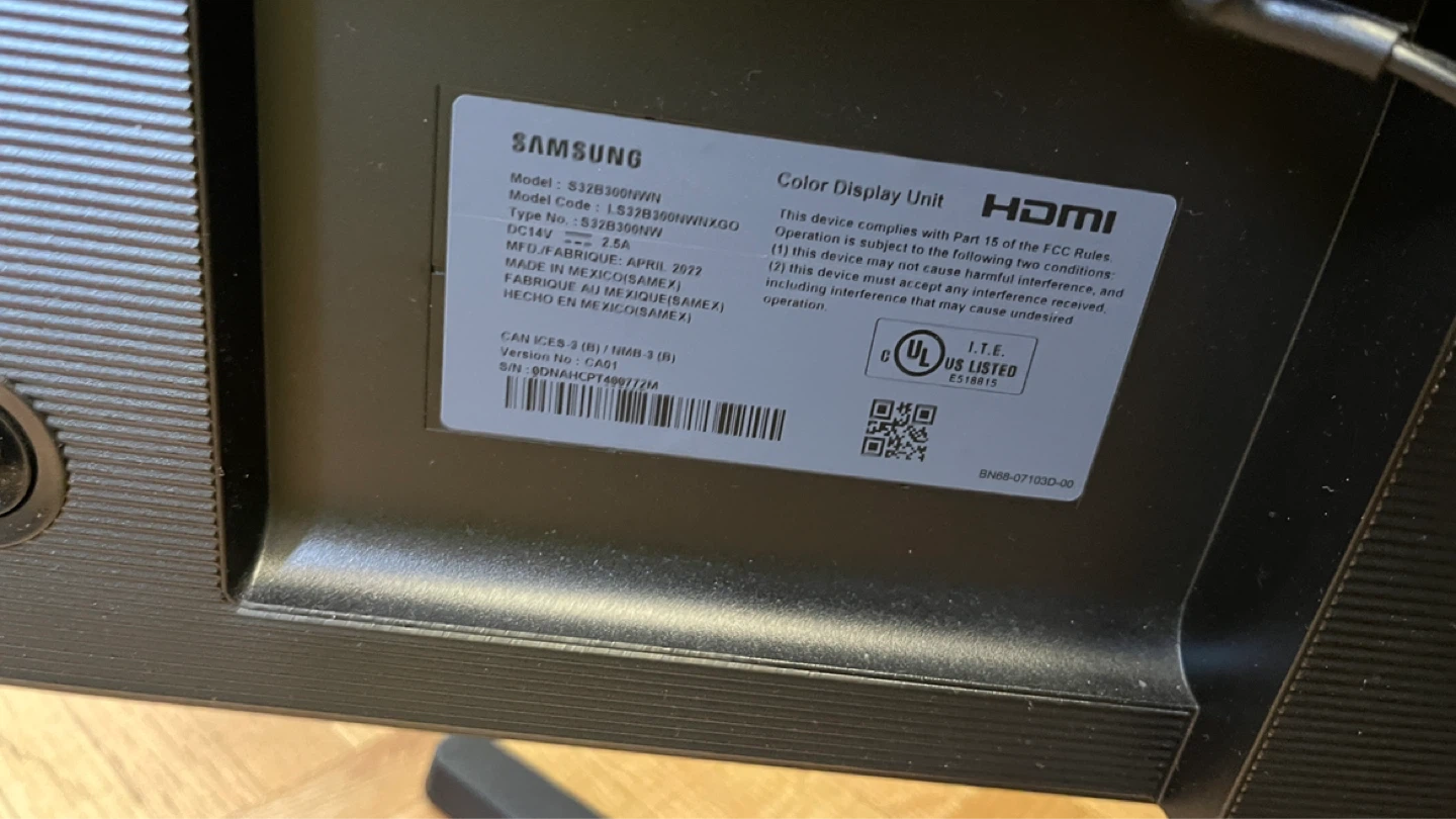 Samsung 32" QHD Monitor - photo 2