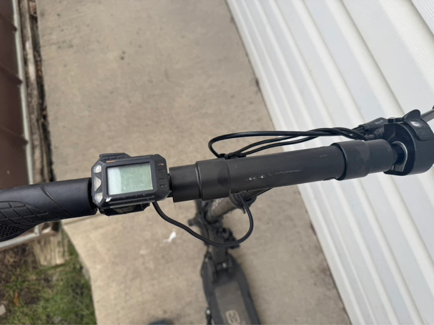 2 E -Scooters. No chargers. Your Choice $40 each - photo 4