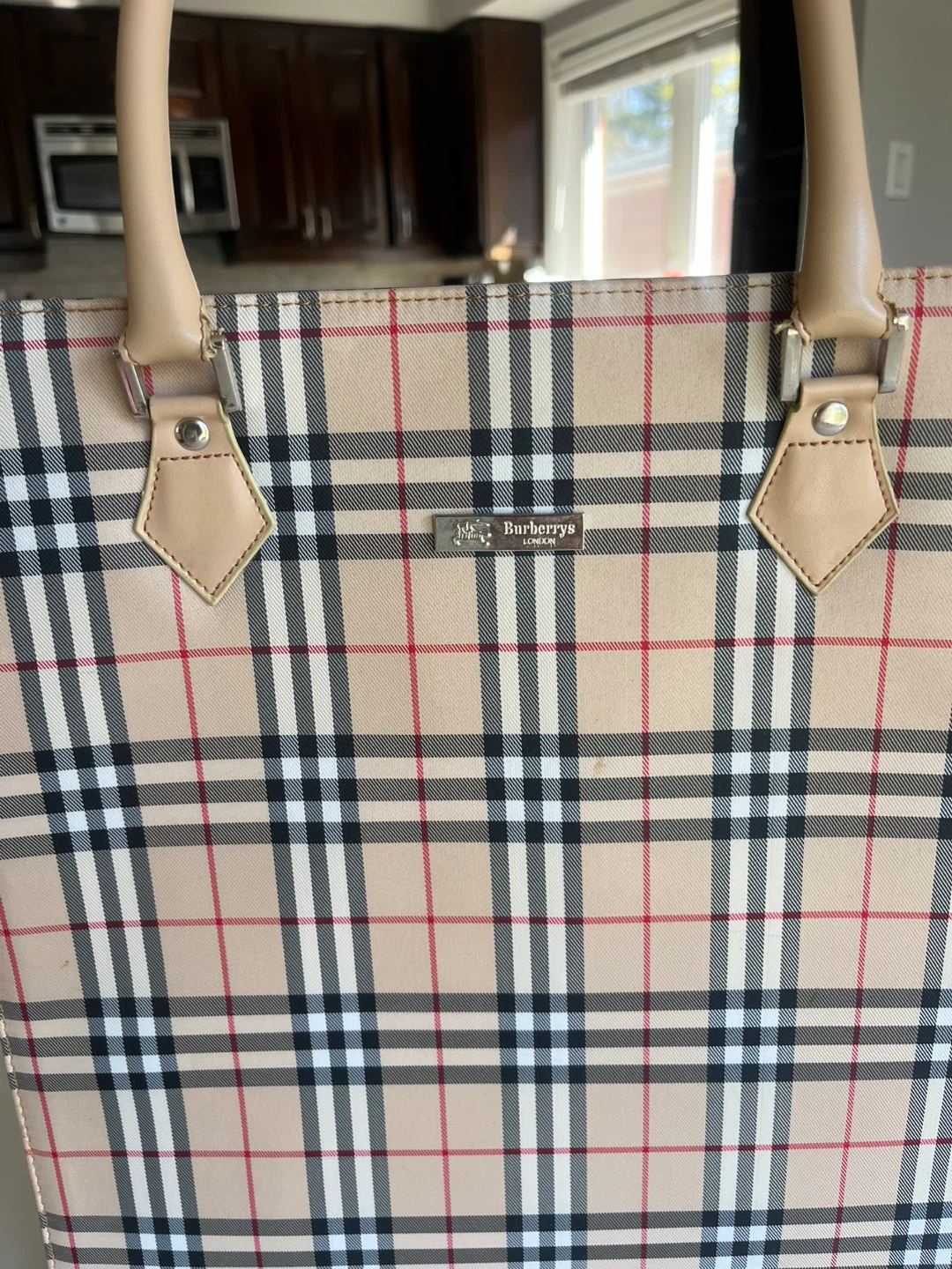 Burberrys Vintage Checkered Tote Bag - photo 3