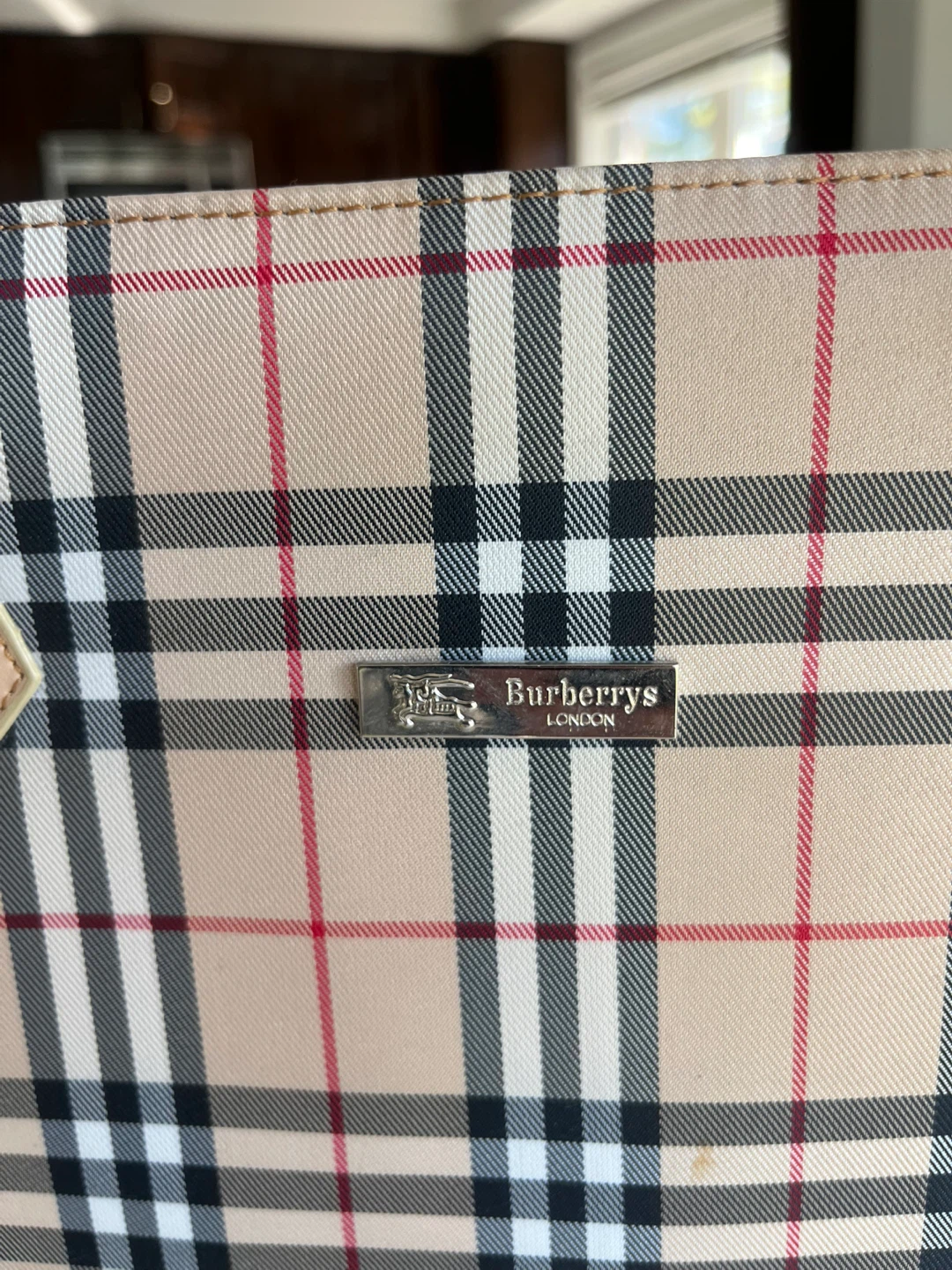 Burberrys Vintage Checkered Tote Bag - photo 4