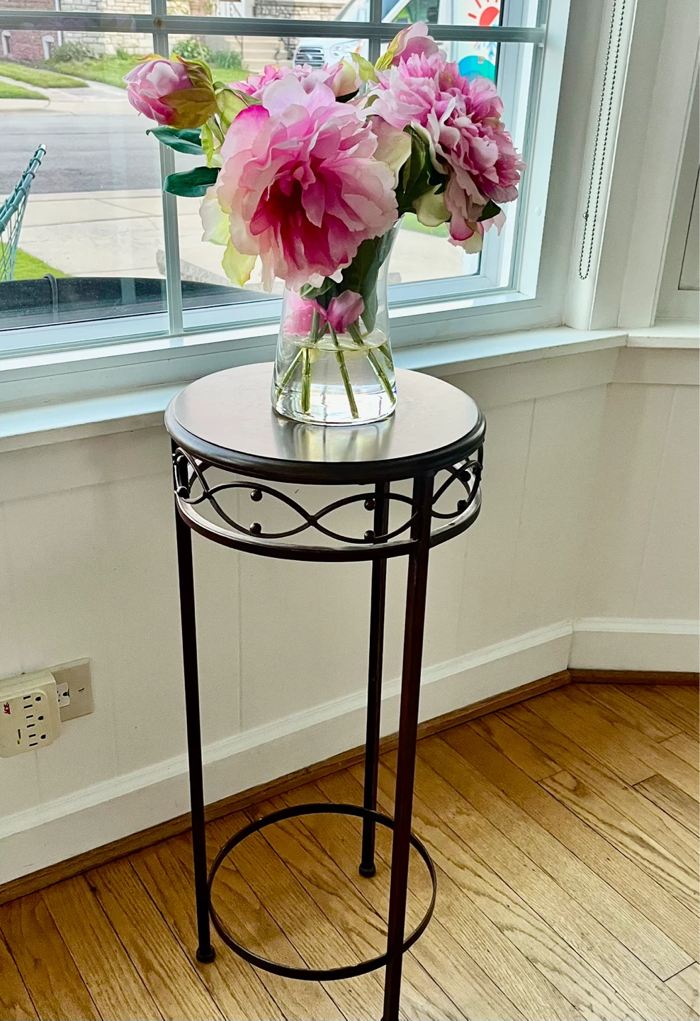 METAL TALL FLOWER/PLANT STAND