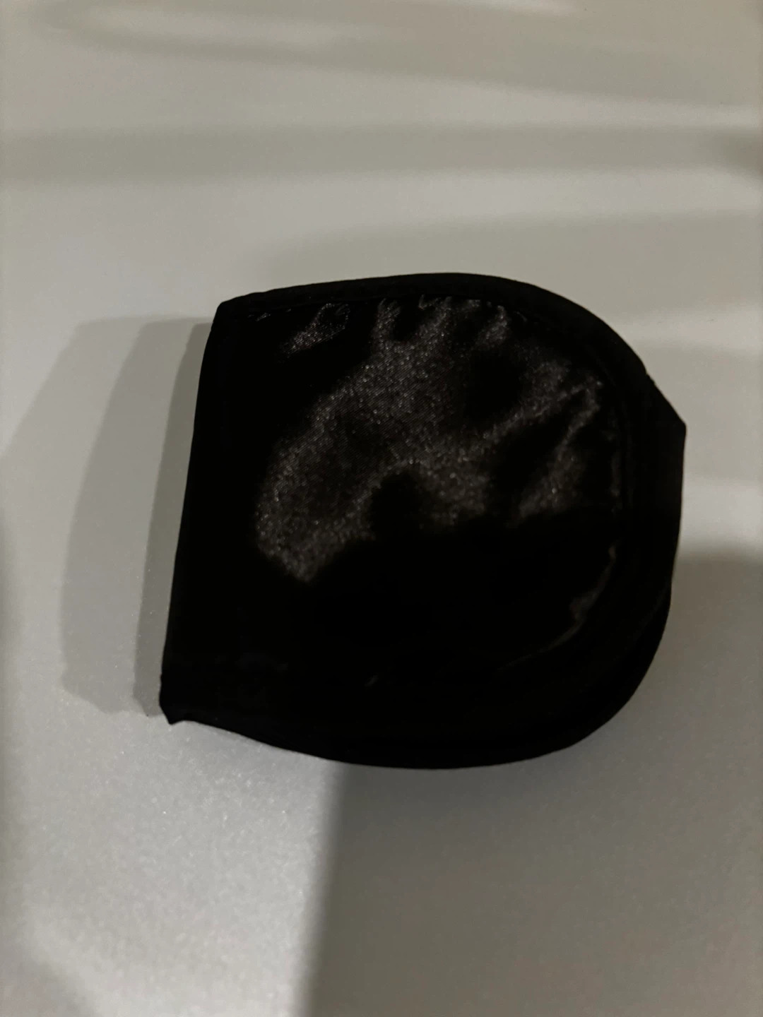 Black Velvet Sleep Mask with Storage Pouch - photo 2