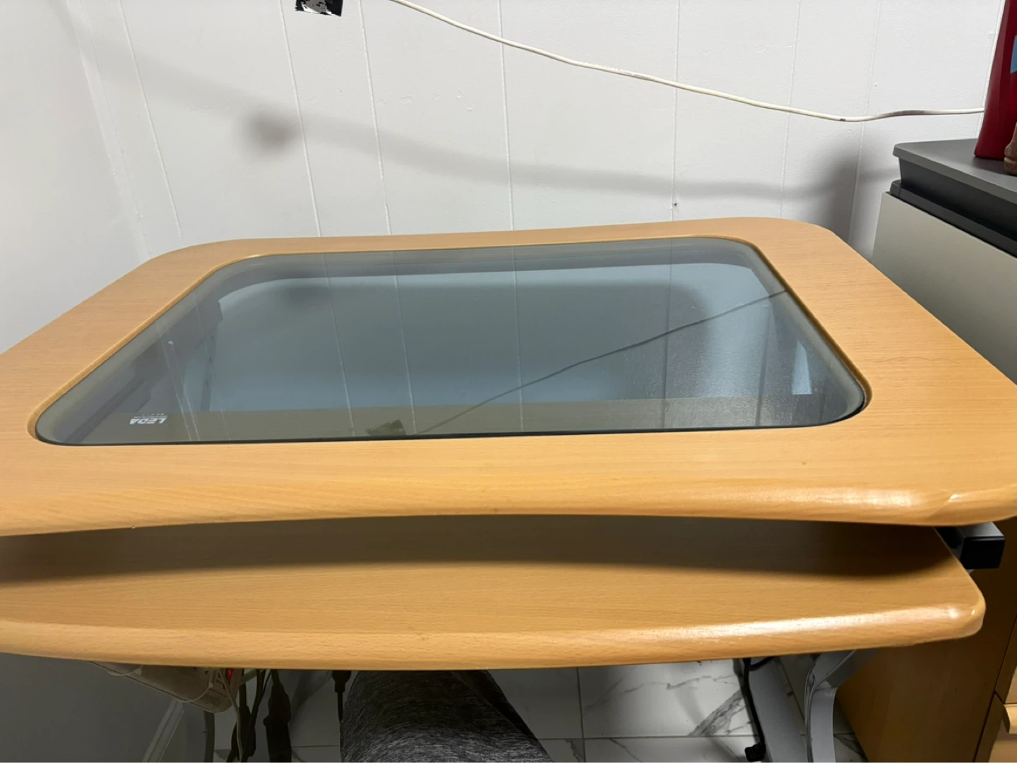 Leda Glass Top Desk with Pull-Out Keyboard Tray