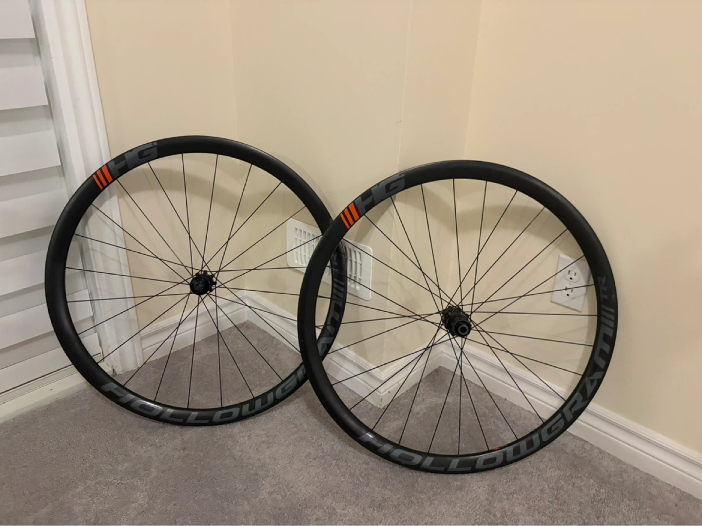 Hollowgram 35 Carbon Gravel/Road Wheelset