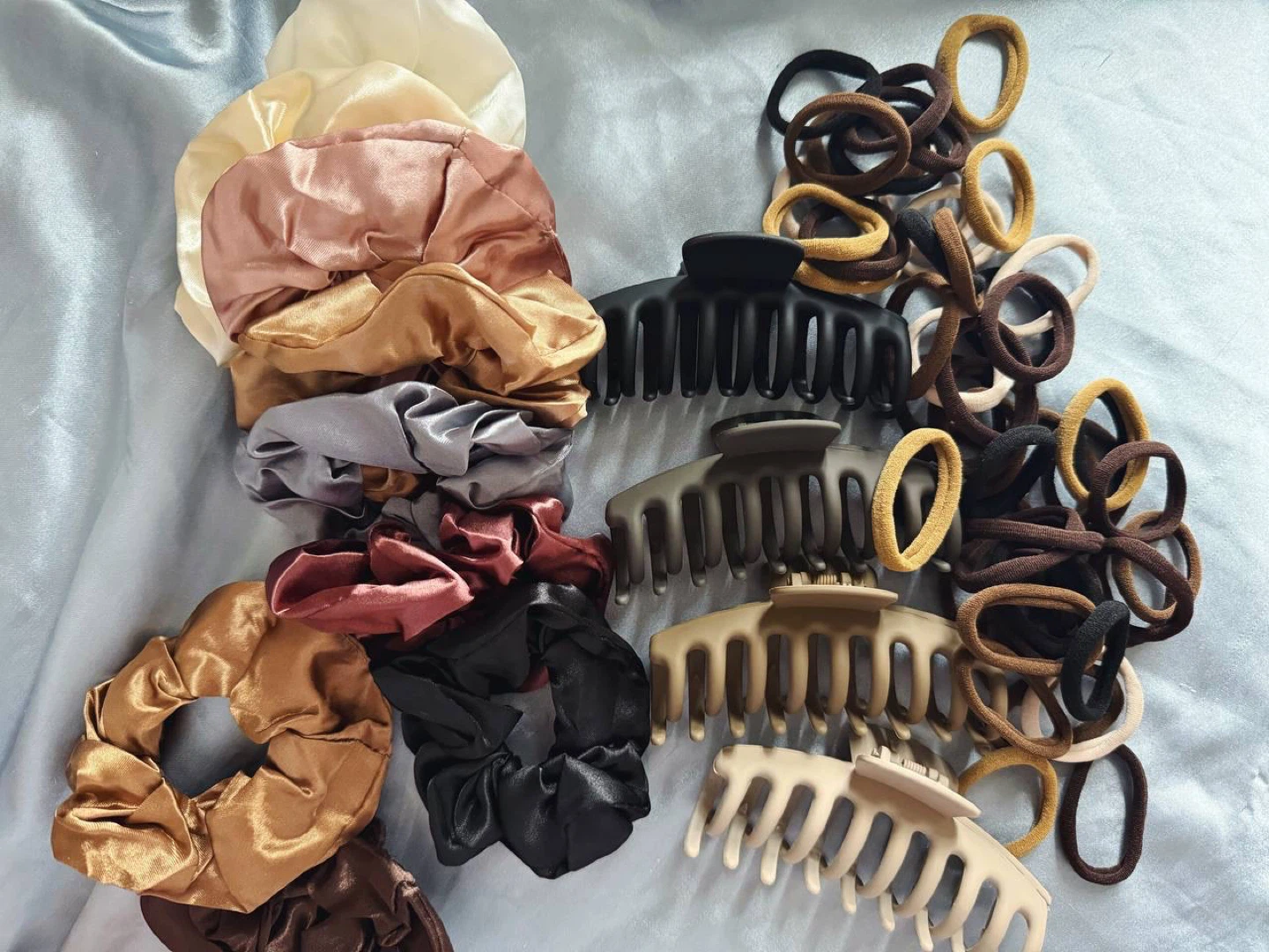 Hair Accessories Set – Scrunchies, Claw Clips & Elastics(60 pcs)