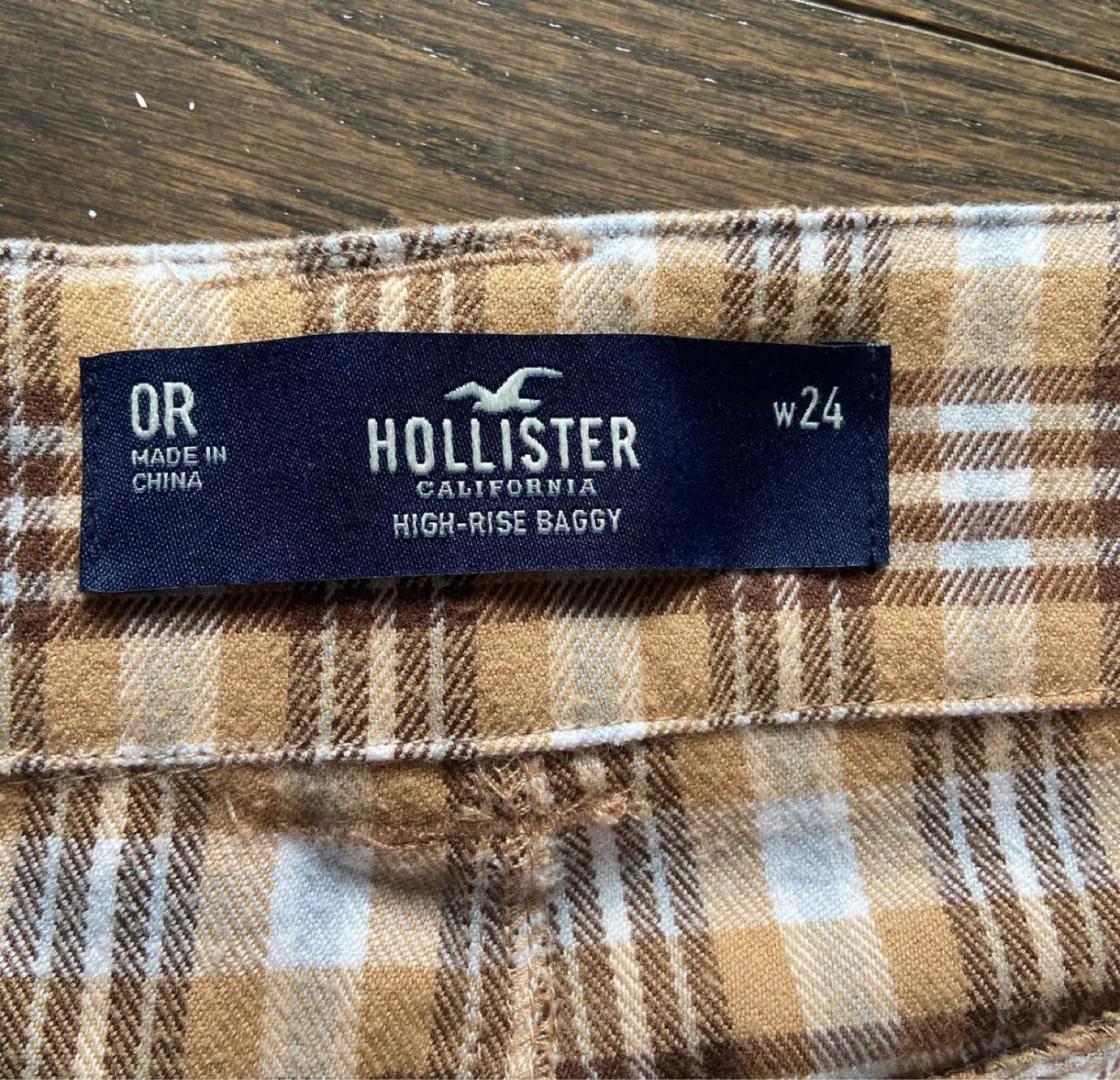 Hollister High-Rise Baggy Plaid Pants - Size 24 - photo 3