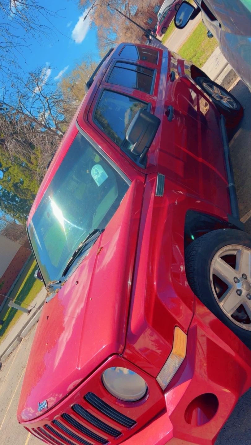 Red Jeep Patriot - photo 2