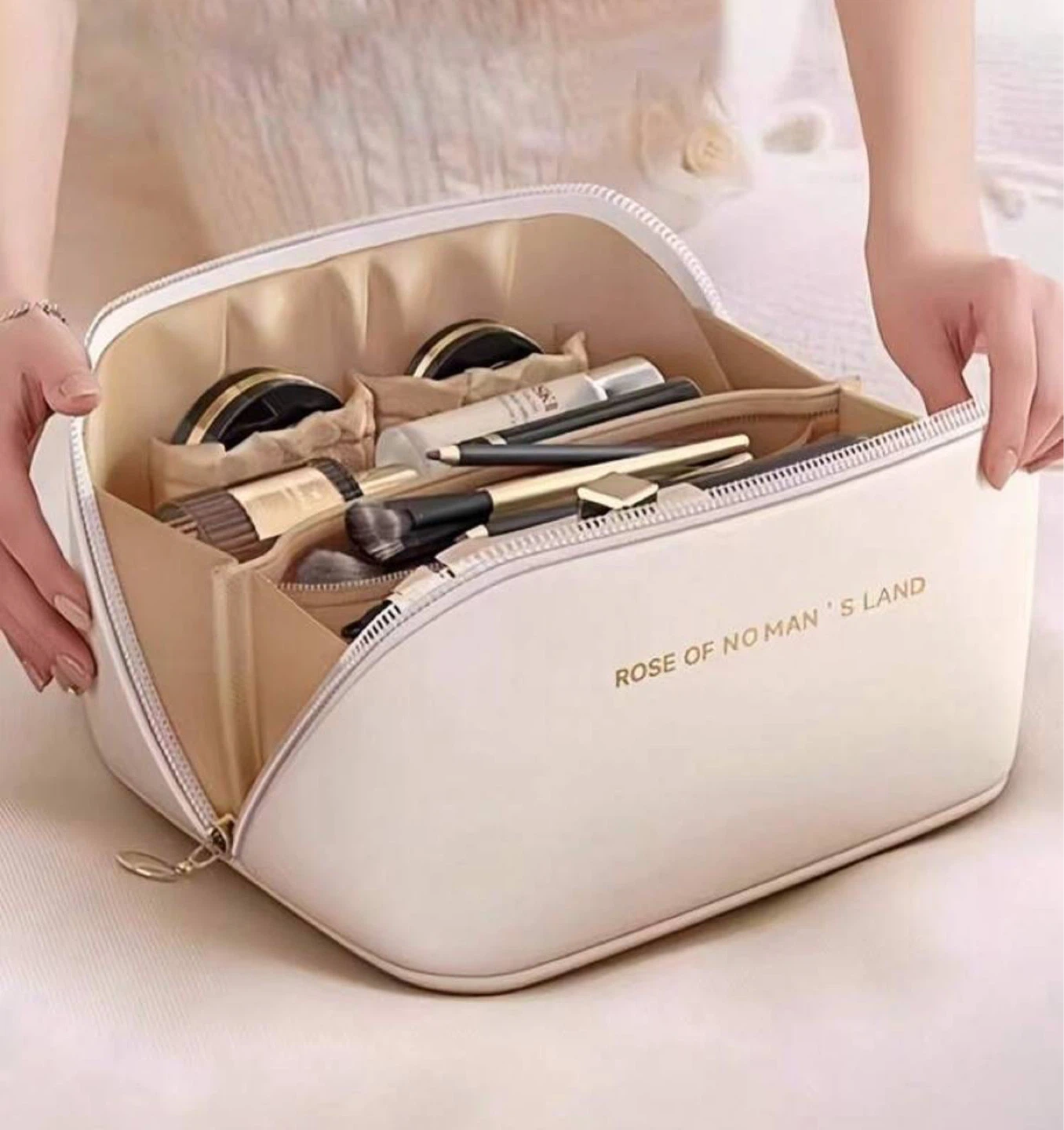 Large Makeup Bag / Travel Cosmetic Organizer (White) - photo 3