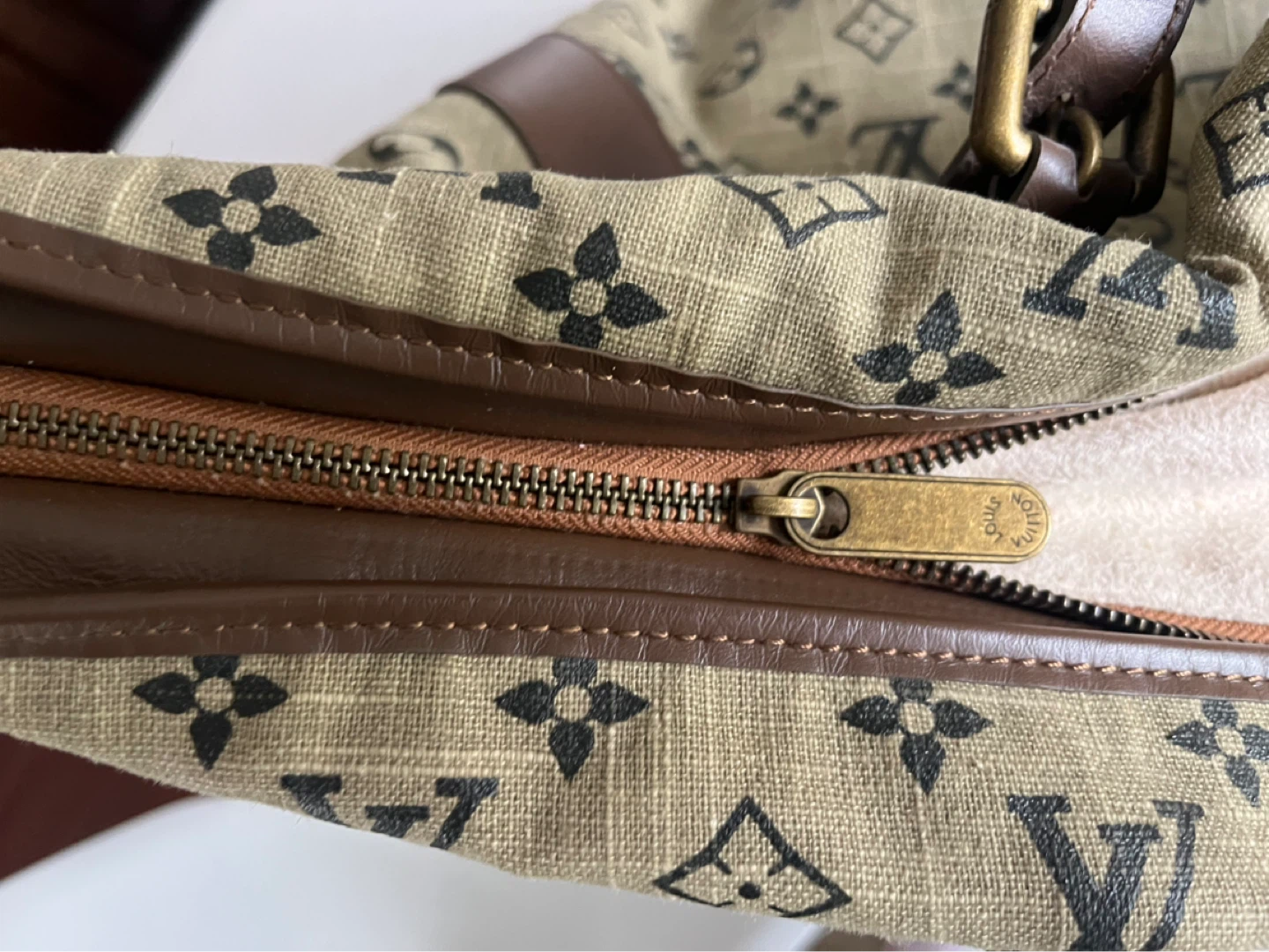 Louis Vuitton Monogram Canvas Speedy Bag - photo 2