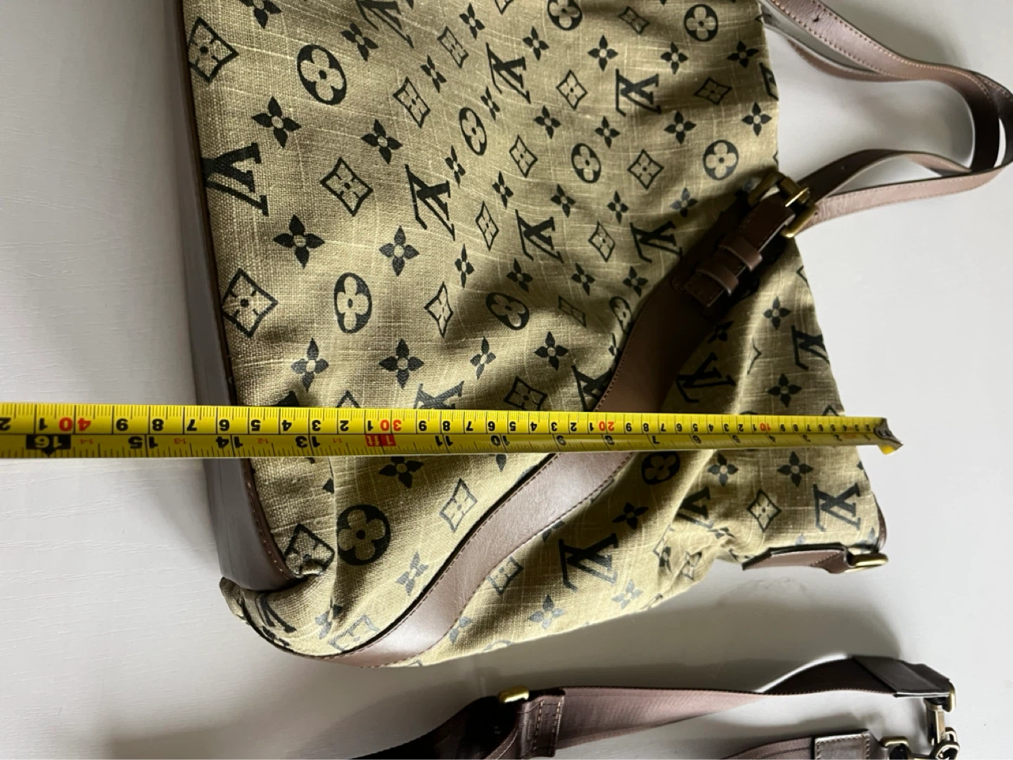 Louis Vuitton Monogram Canvas Speedy Bag - photo 4