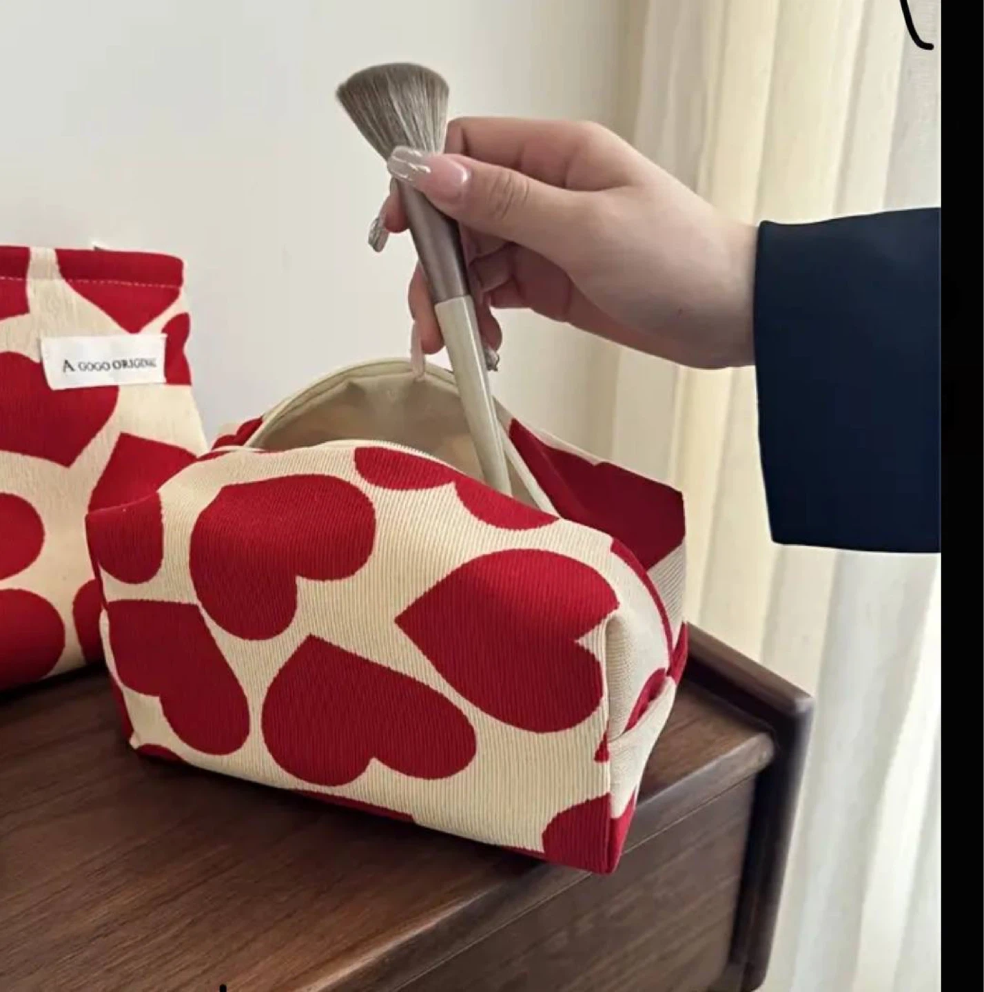Cute Red Heart Makeup Bag - photo 5