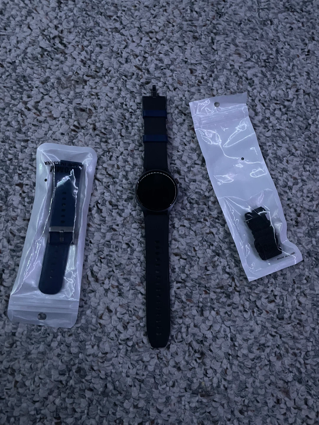 Smart Watch with Extra Bands - photo 3