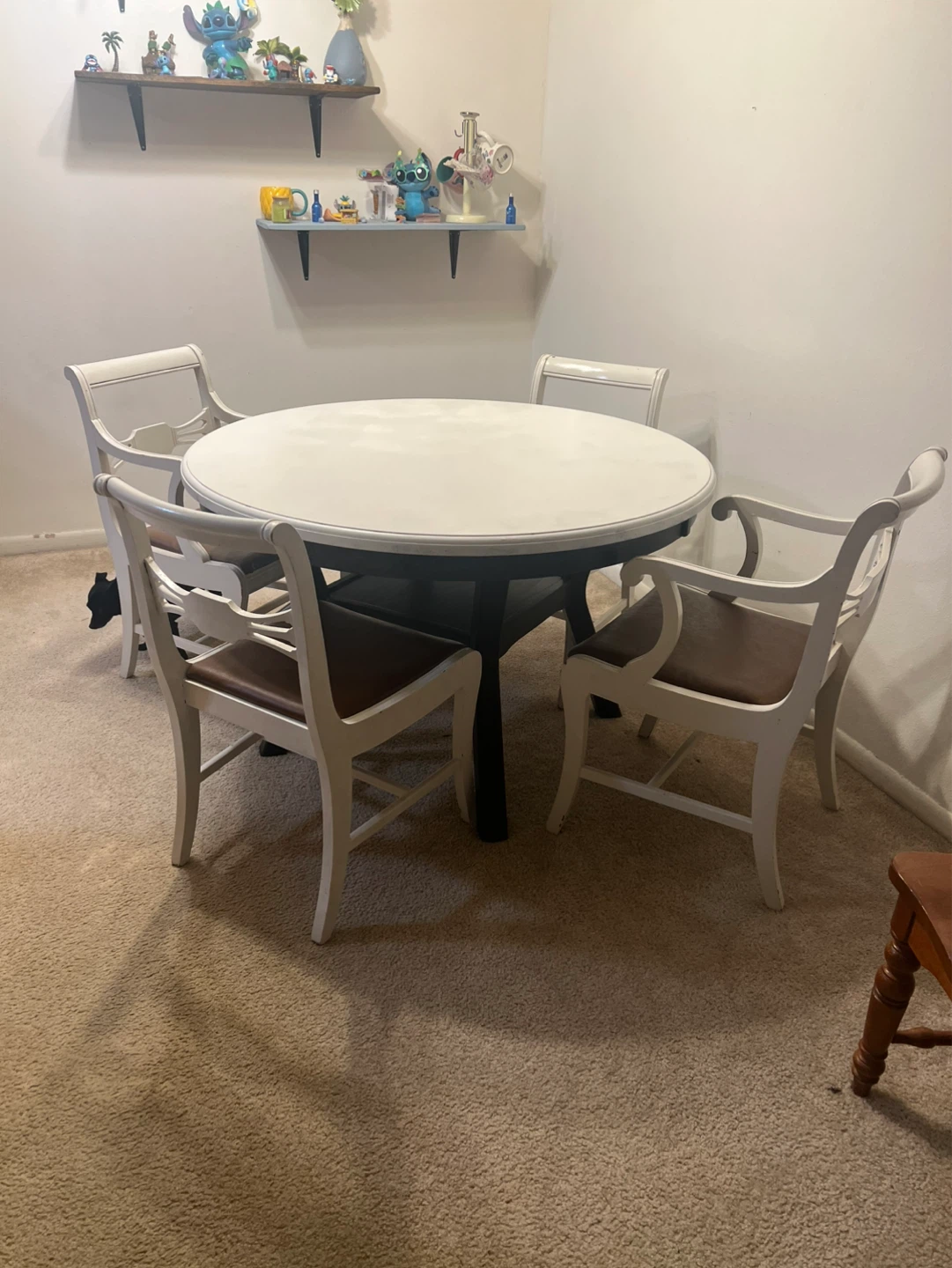 Round Dining Table with 4 Chairs - photo 2
