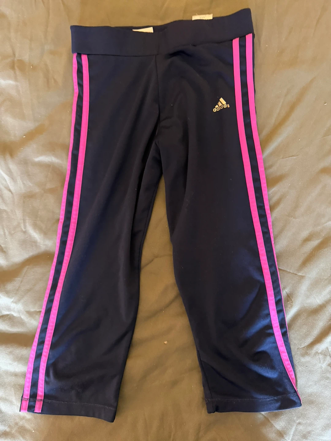 Adidas Girls' 3-Stripes Capri Leggings - photo 2