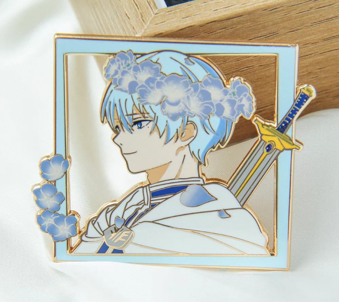 Frieren: Beyond Journey's End Himmel Enamel Pin
