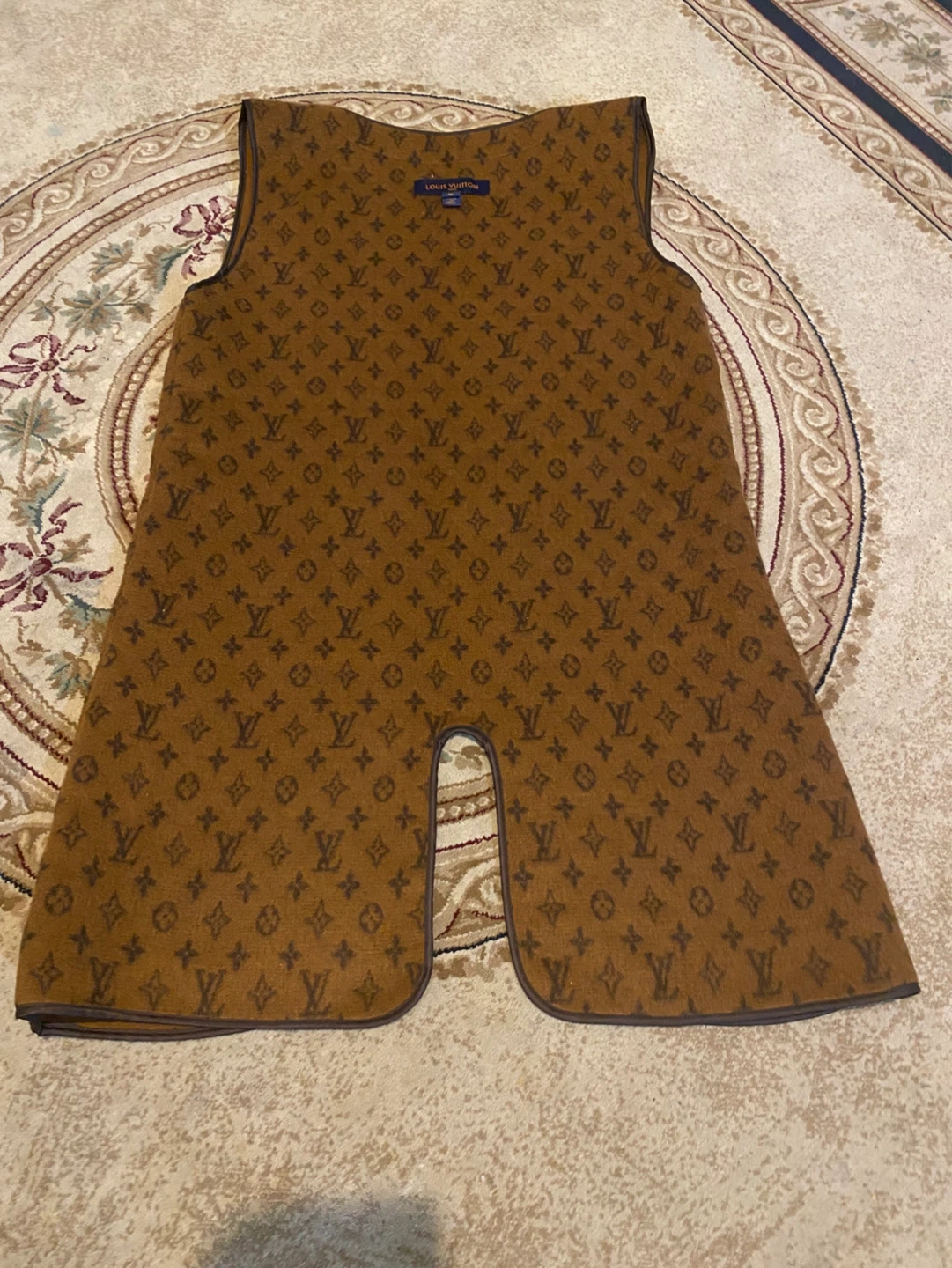 Louis Vuitton Sleeveless Top - Size 36 - photo 2