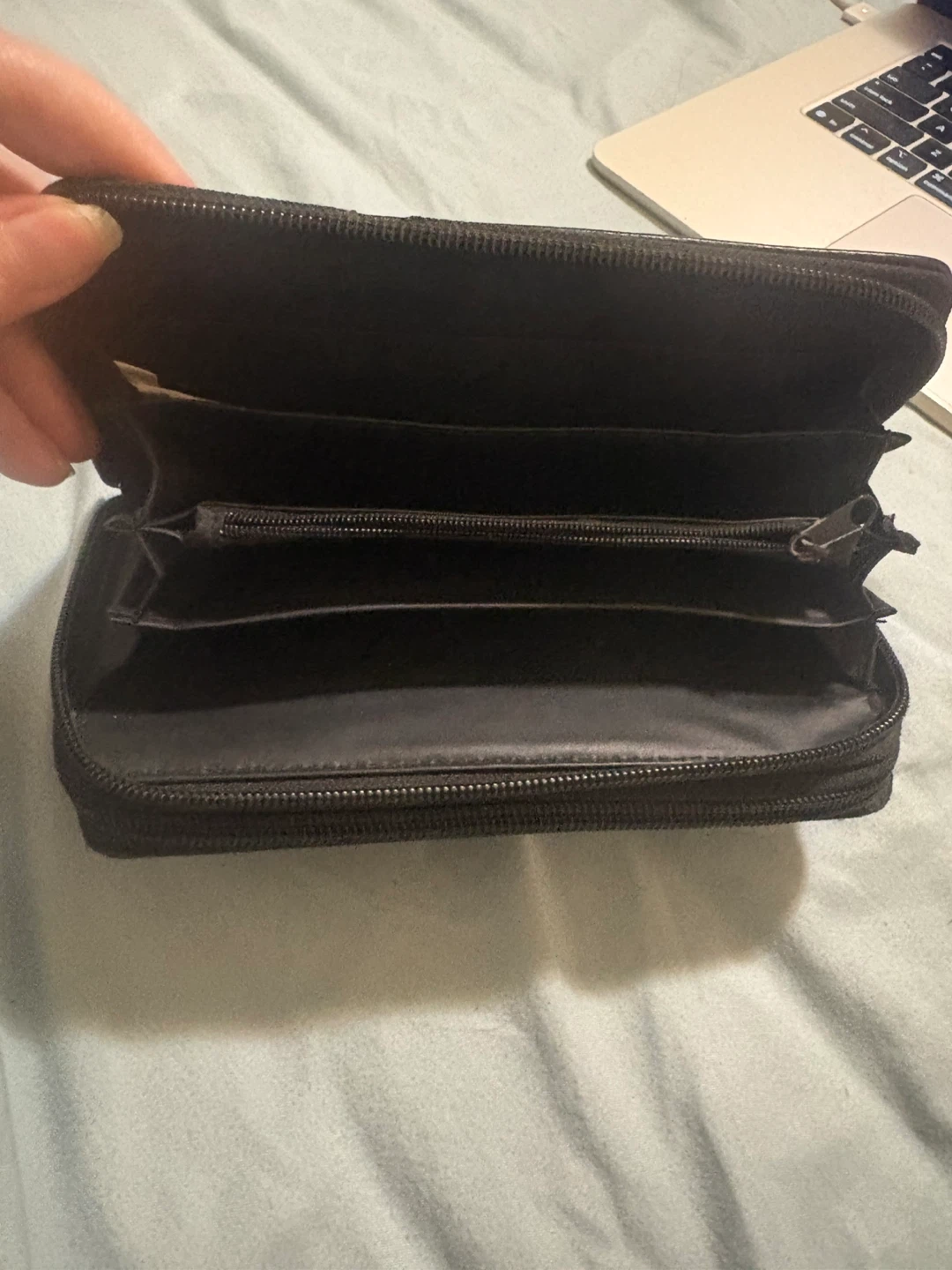 Black zip-around wallet with built-in calculator - photo 3