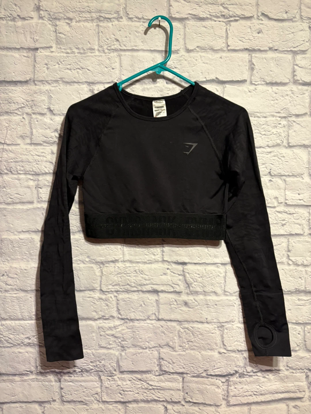 Gymshark Black Cropped Long Sleeve Shirt Medium - photo 2