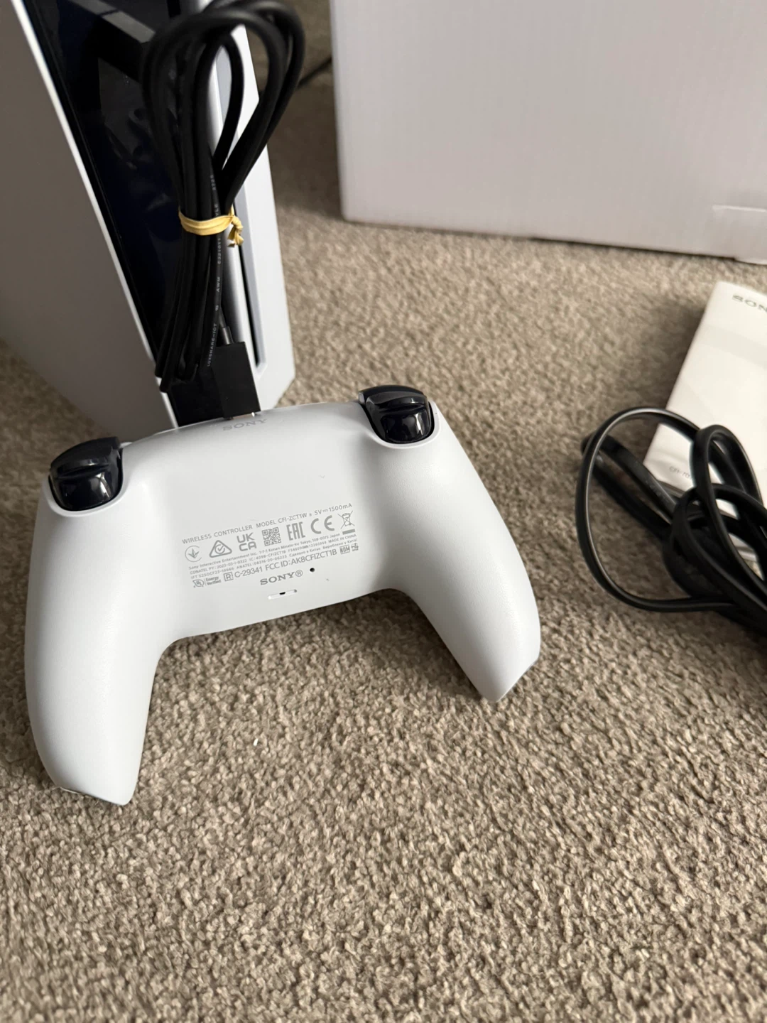 Sony PlayStation 5 Disc Console w/ Controller & Cables - photo 4