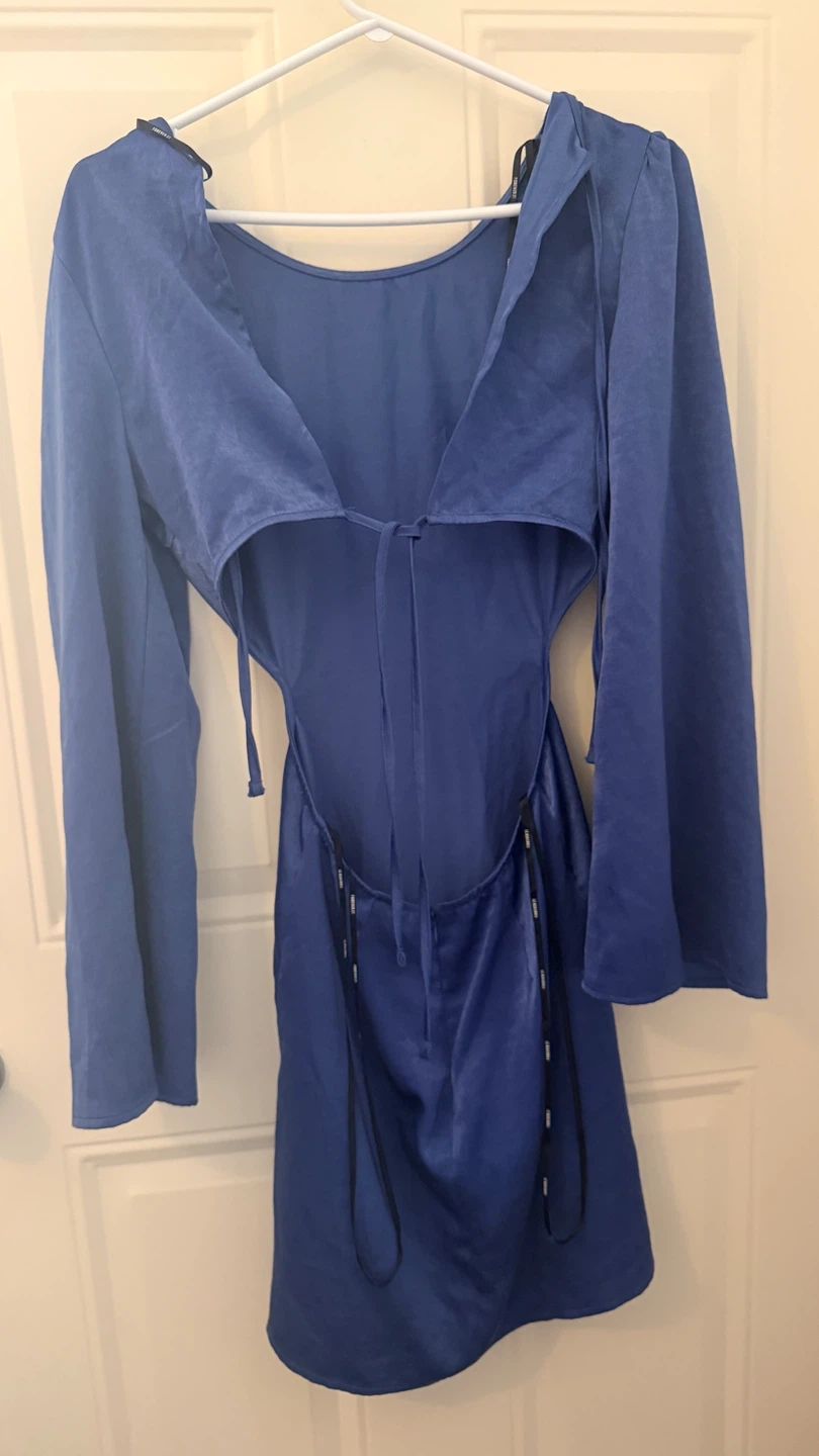 Royal Blue Cut-Out Dress. Size M - photo 3
