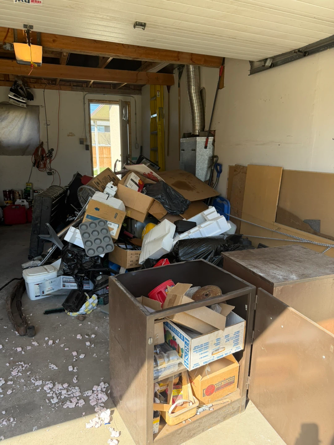 Junk removal/ House/ Garage / Basement