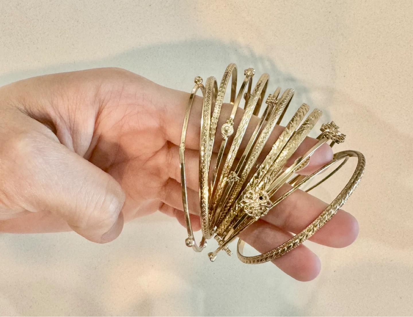 Gold Floral Stackable Bangles Set_13 pieces_NWOT - photo 5