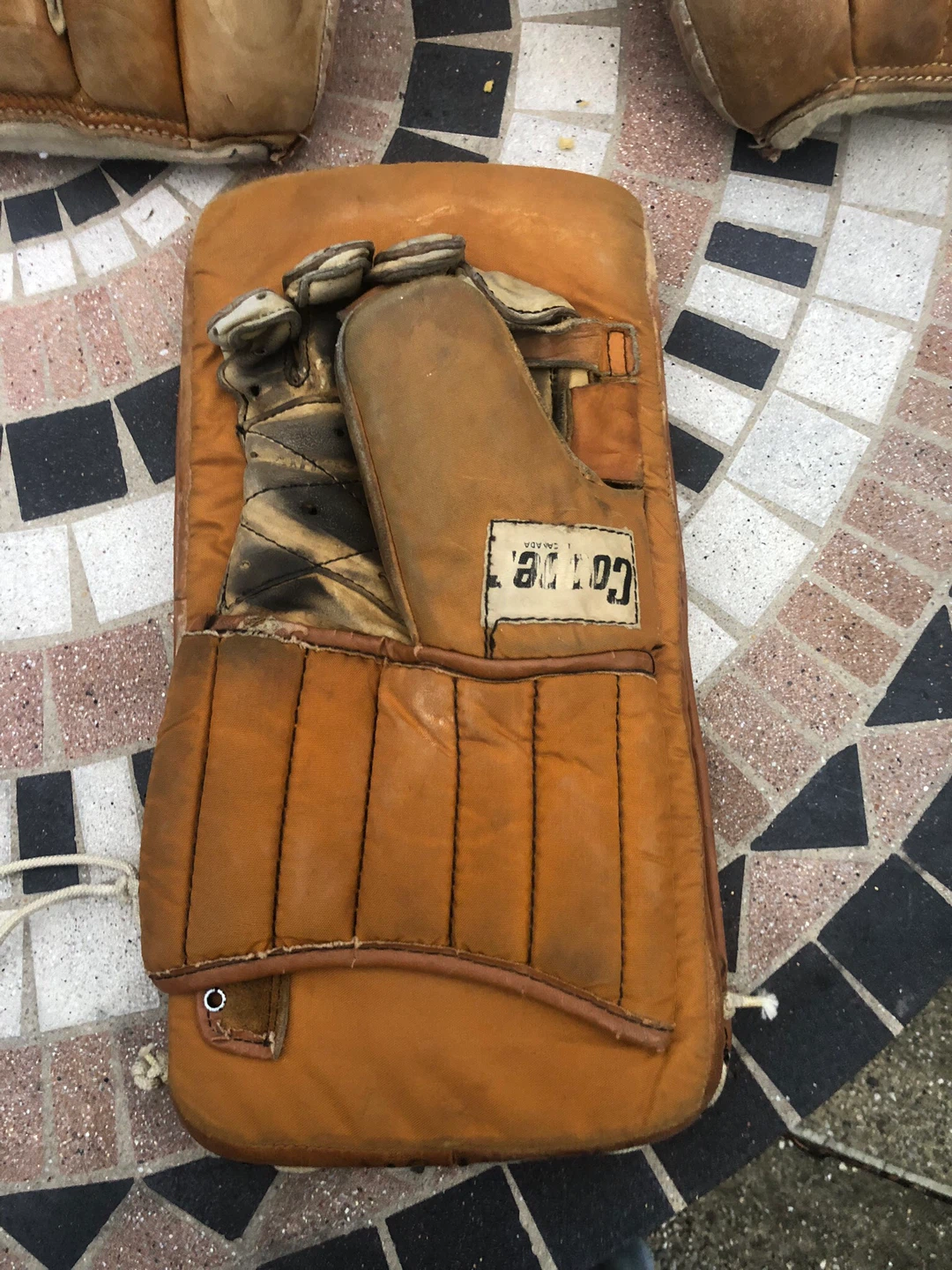 Antique Cooper GM9 Hockey Goalie Leg Pads - photo 3