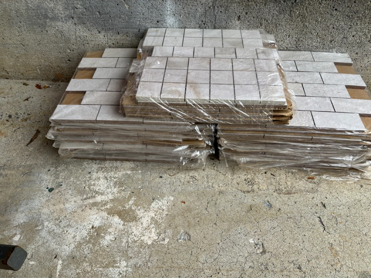 Stack of Subway Style Tiles - White/Beige - photo 2