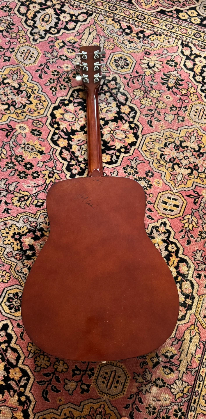 Eterna by Yamaha Acoustic Guitar with Hard Case - photo 3
