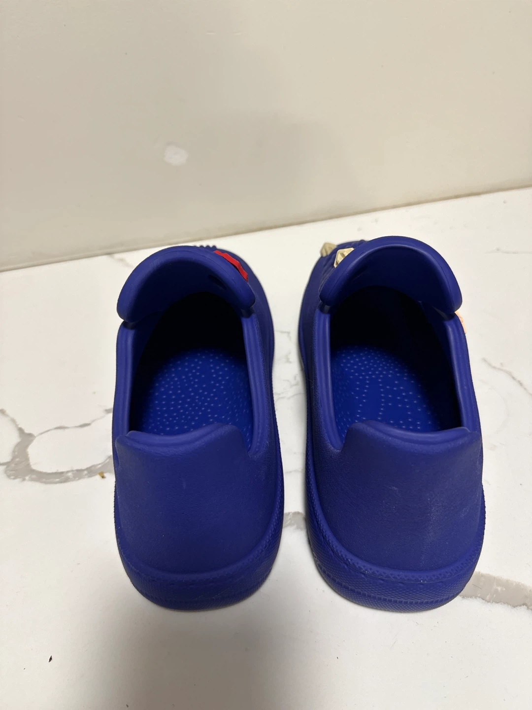 Burberry Blue Rubber Slides with Rose and Shell Embellishments - photo 2