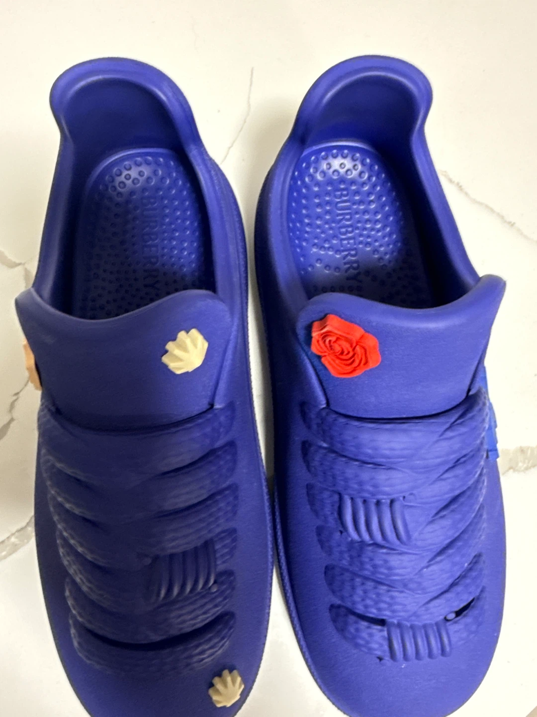 Burberry Blue Rubber Slides with Rose and Shell Embellishments - photo 5