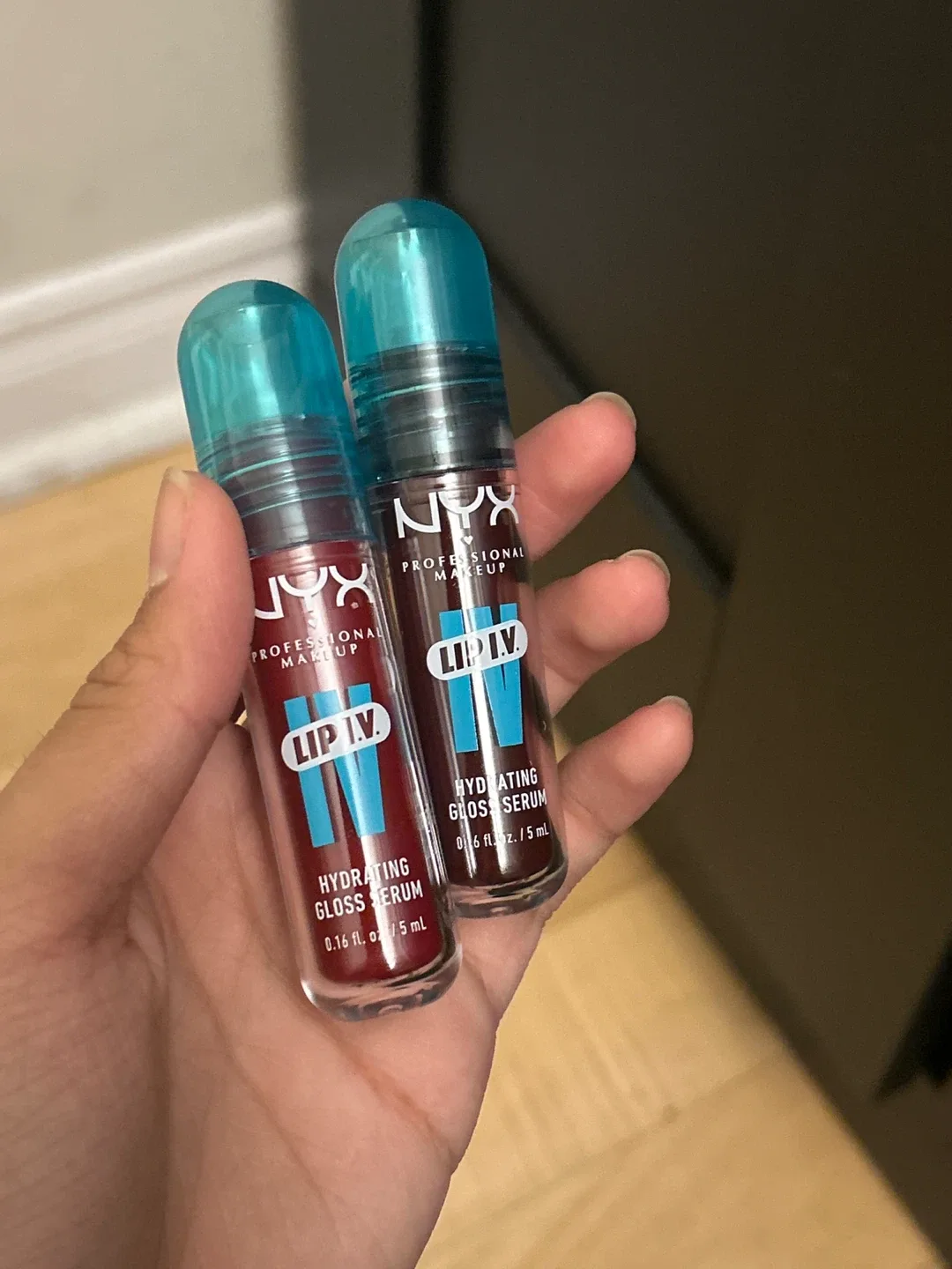 NYX Lip IV Hydrating Gloss Serum