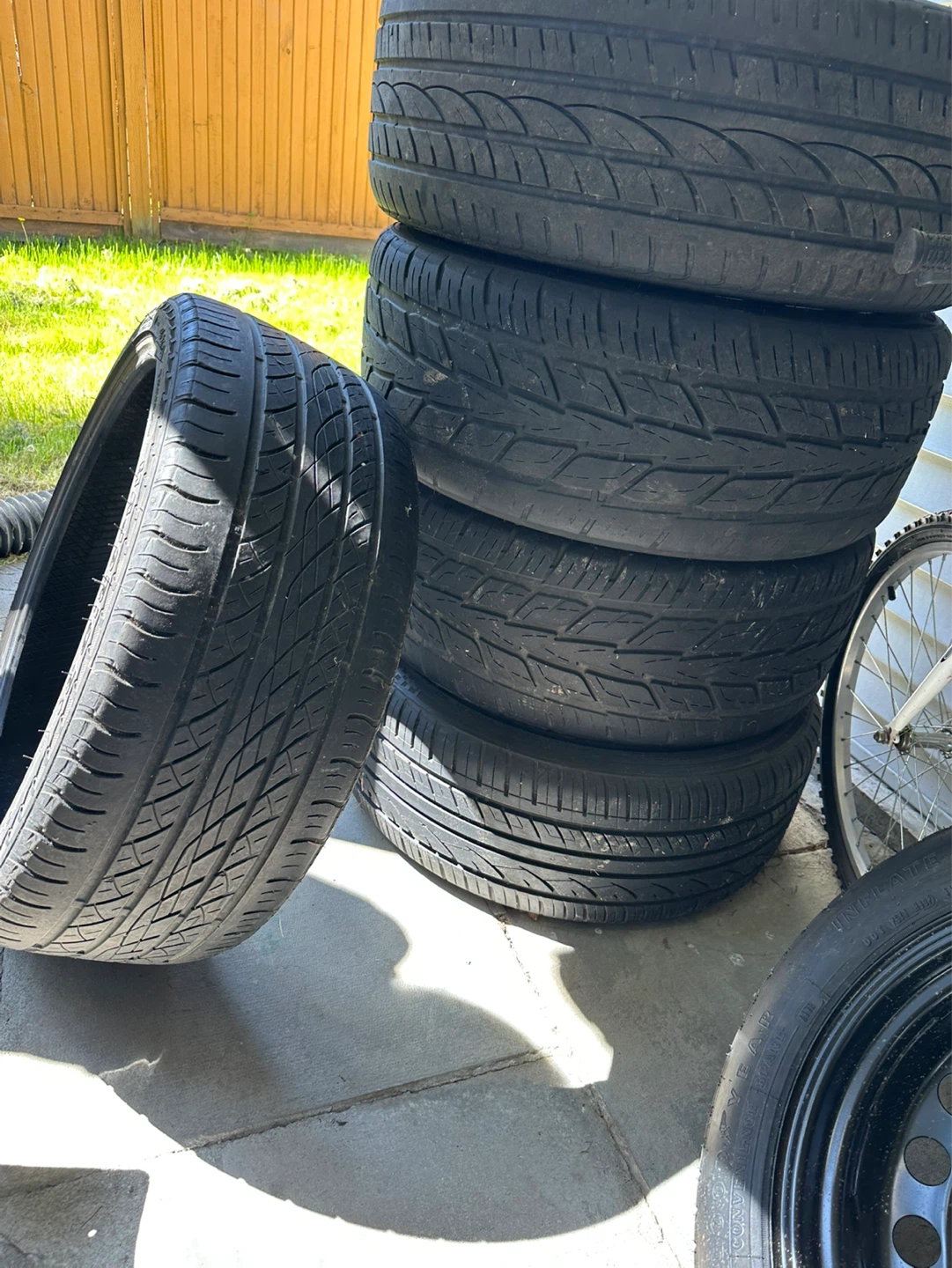 Set of 4 Rims and Tires 22 inch