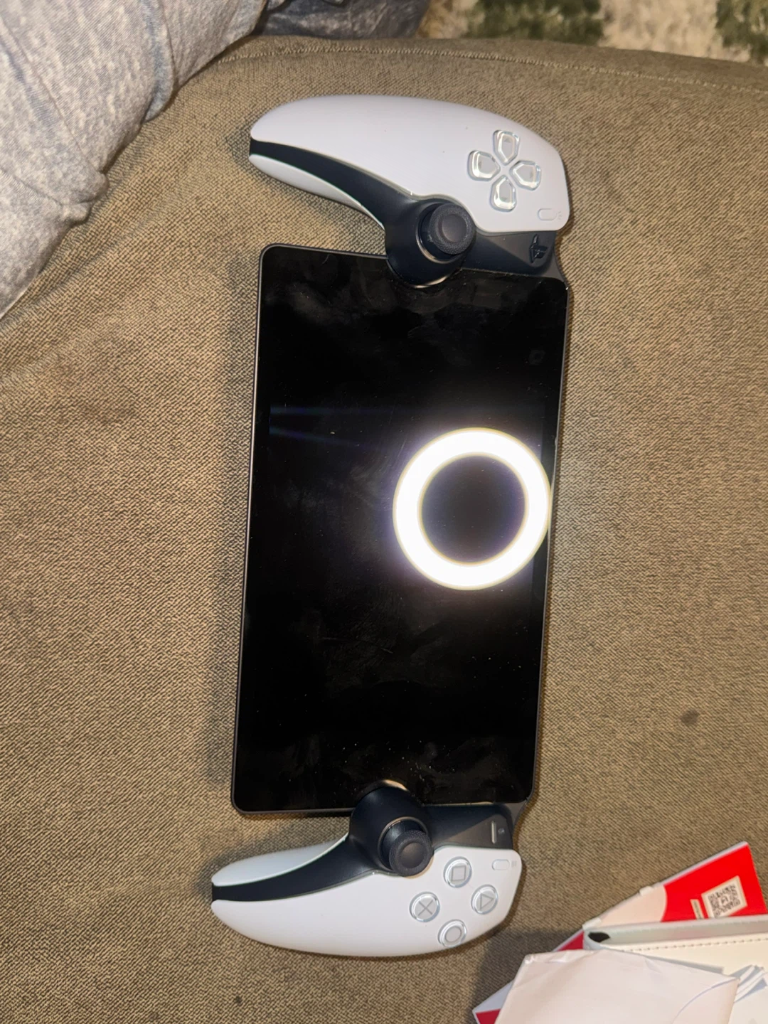 PlayStation portal white with case - photo 3