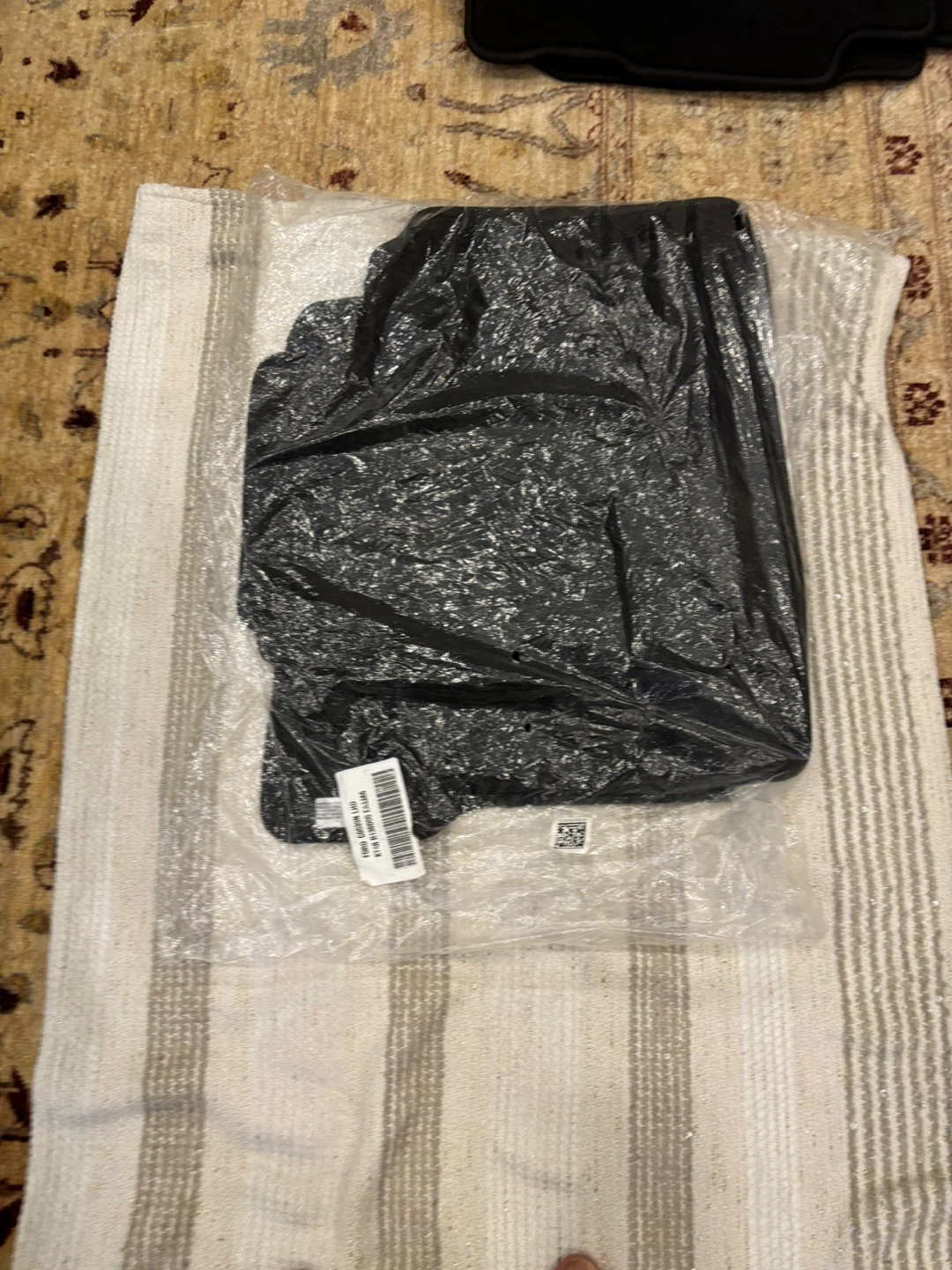 Ford Edge OEM Carpet Floor Mats 2015-2024 – Brand New 4PC Set - photo 4