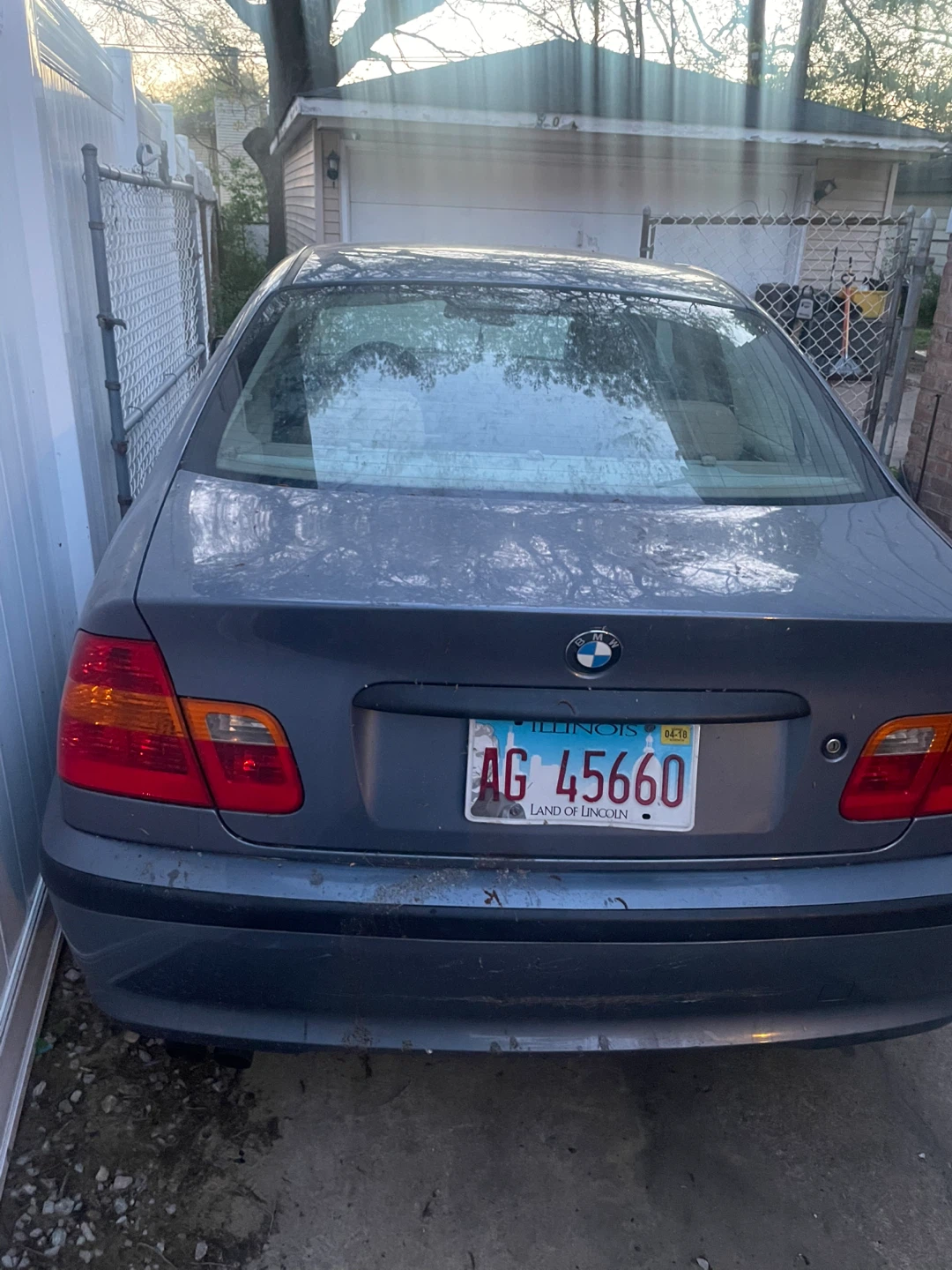 BMW 3 Series Sedan blue - photo 2