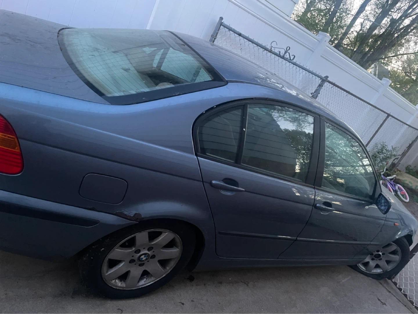 BMW 3 Series Sedan blue - photo 3