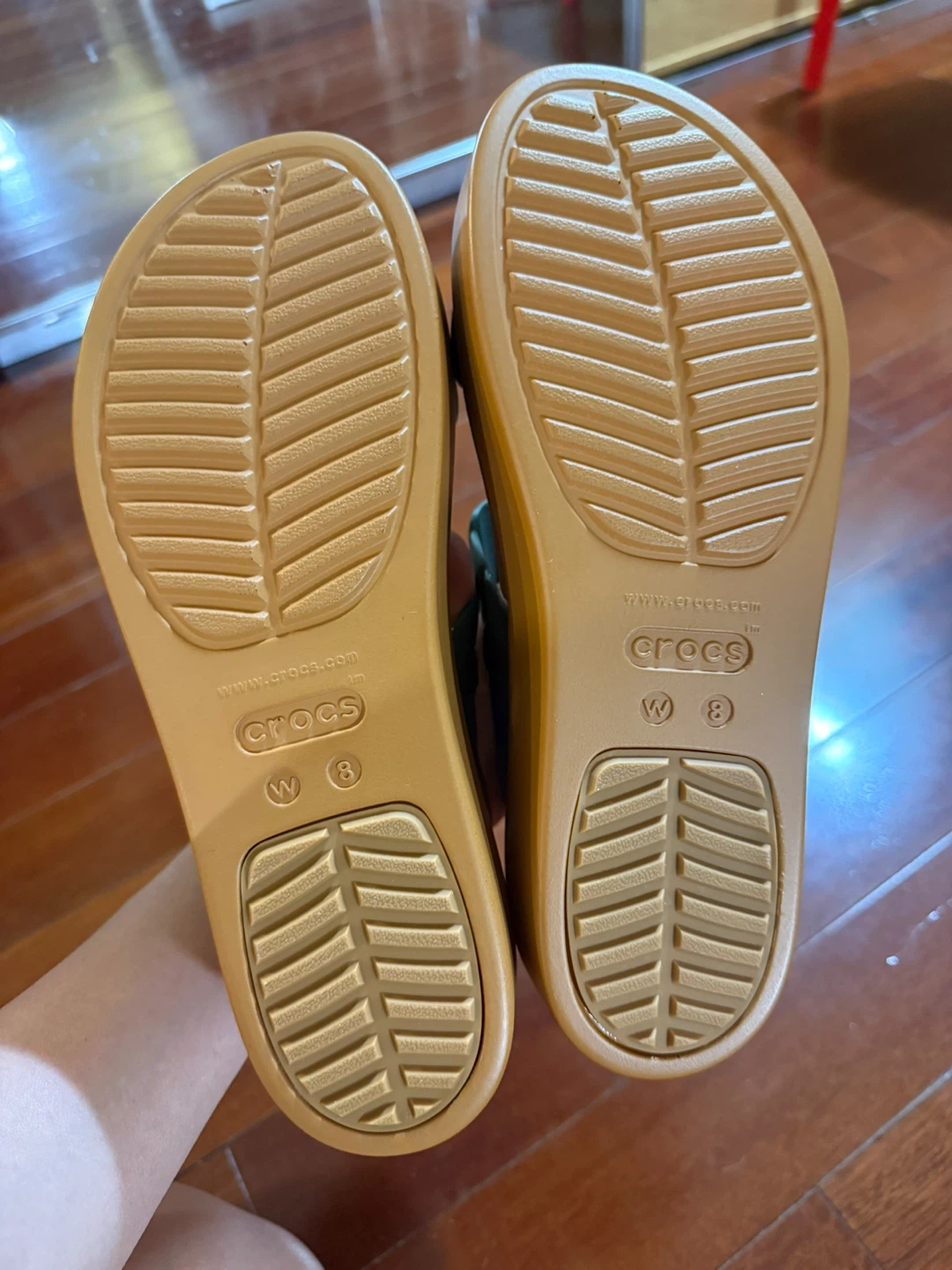 Crocs Women's Size 8 Sandals - photo 3
