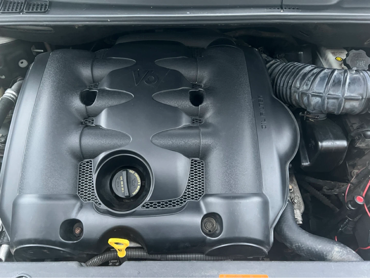 Silver Kia Sedona Van - photo 3