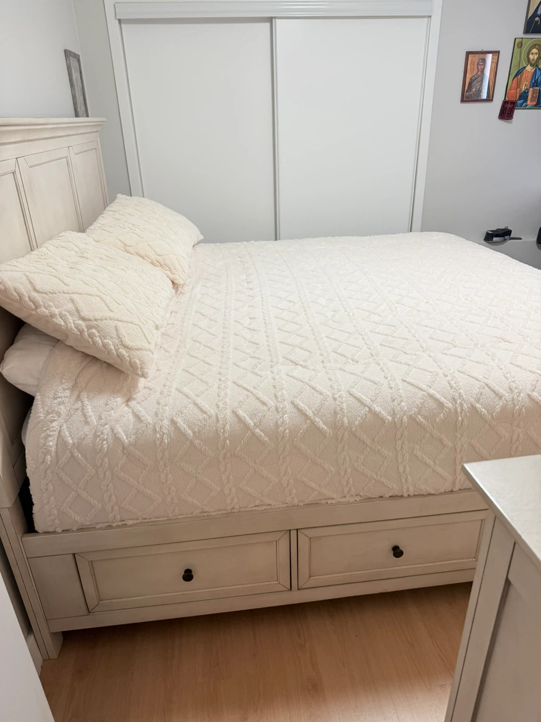 KING BED EUC Cream coloured dresser and bed frame with storage - photo 3